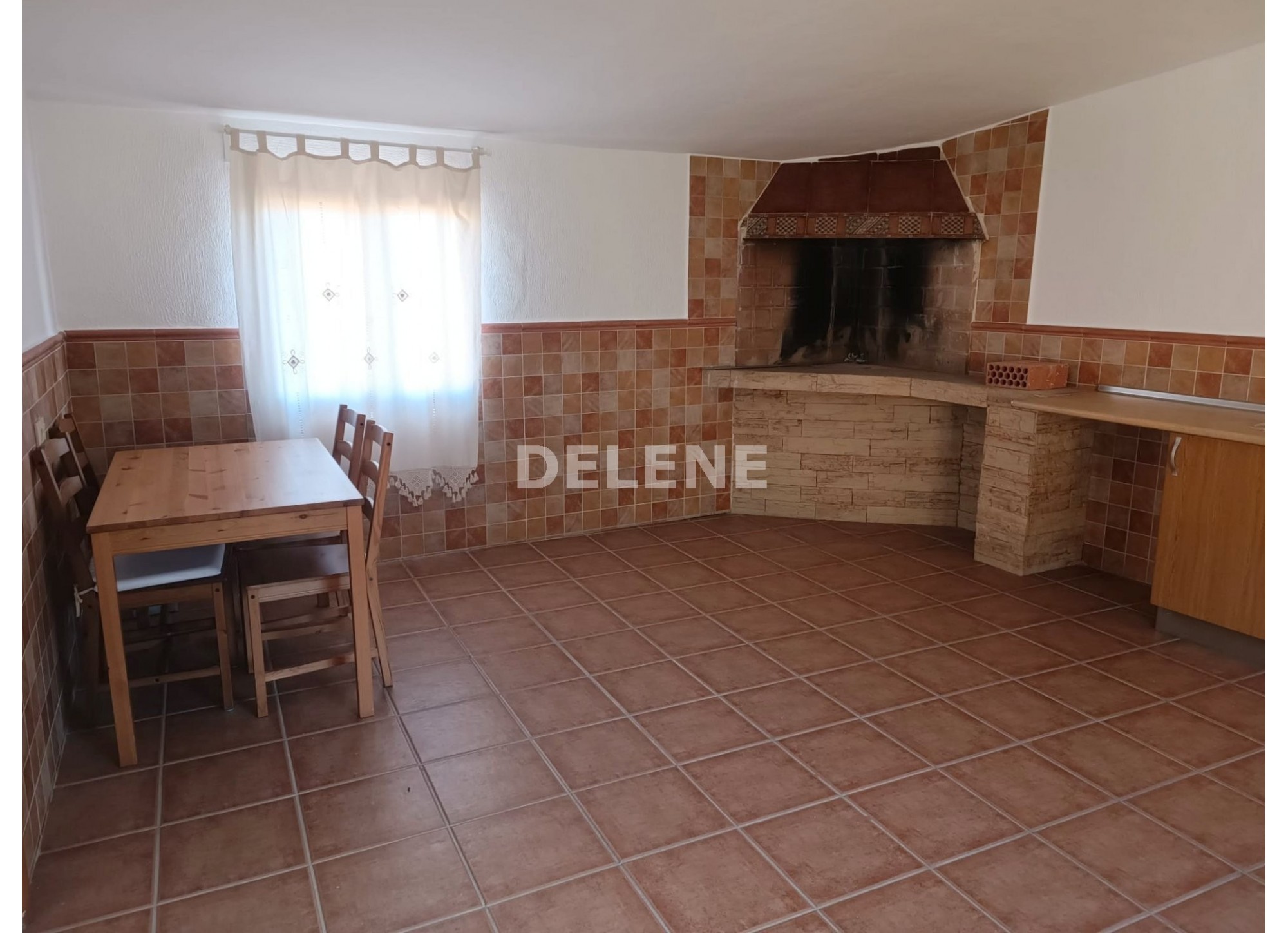 2798 CASA CON BUHARDILLA EN ELCHE DE LA SIERRA