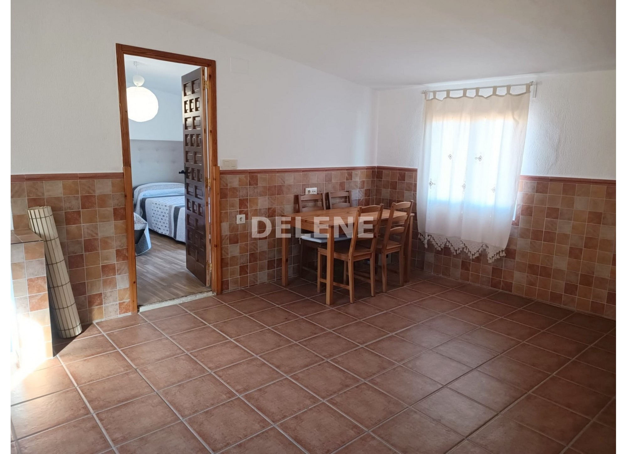 2798 CASA CON BUHARDILLA EN ELCHE DE LA SIERRA