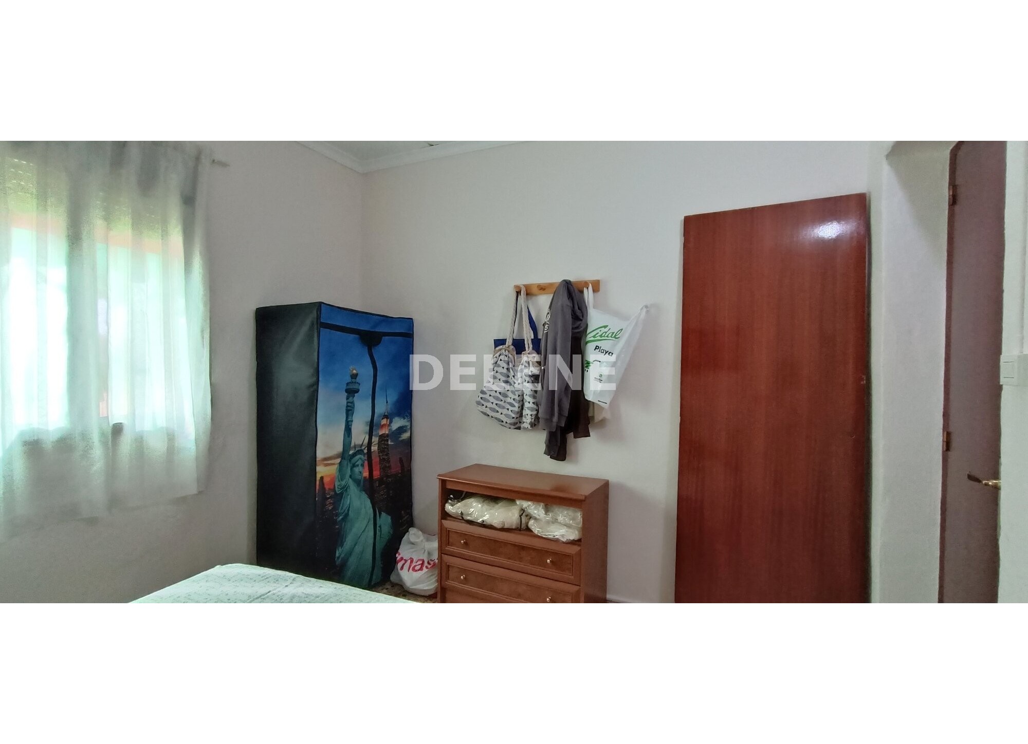 2804 CHALET DE CAMPO CON PISCINA, EN TOBARRA