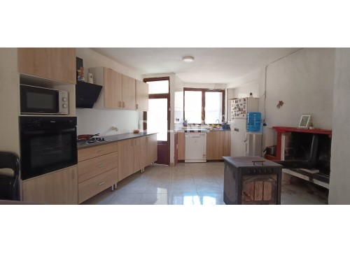 2808 CASA CON TERRAZA ZONA RABAL