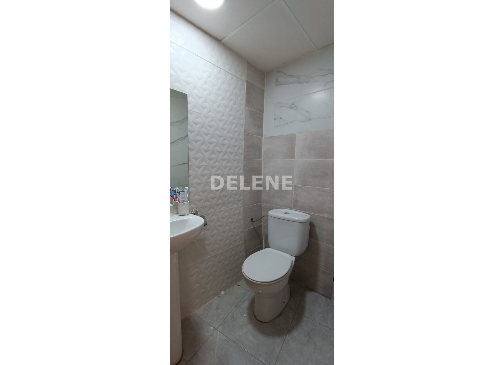 2808 CASA CON TERRAZA ZONA RABAL