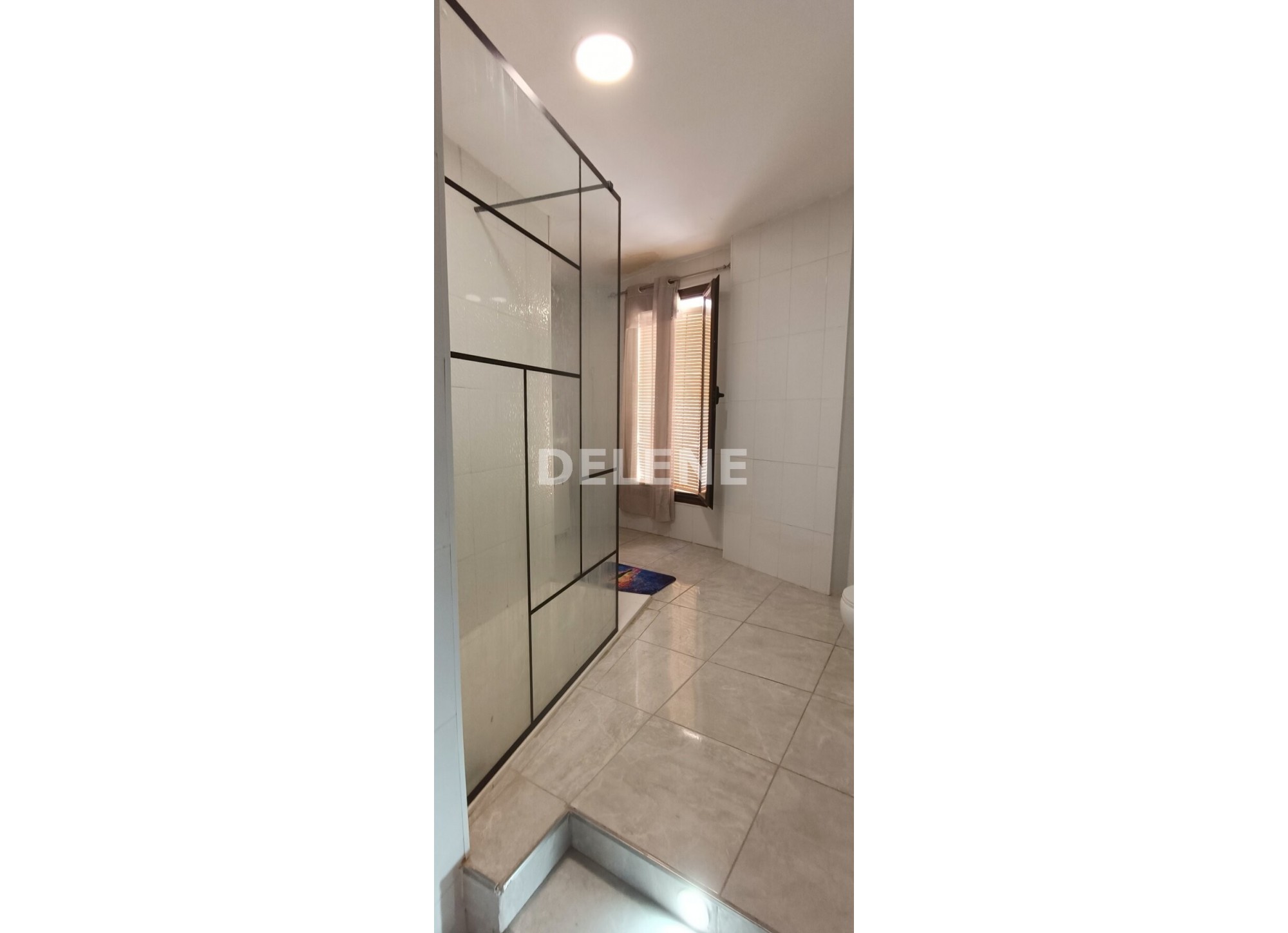 2808 CASA CON TERRAZA ZONA RABAL