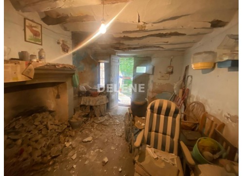 2809 CASA PARA REFORMAR EN ISSO
