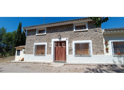 2815 CHALET DE CAMPO EN CORDOVILLA