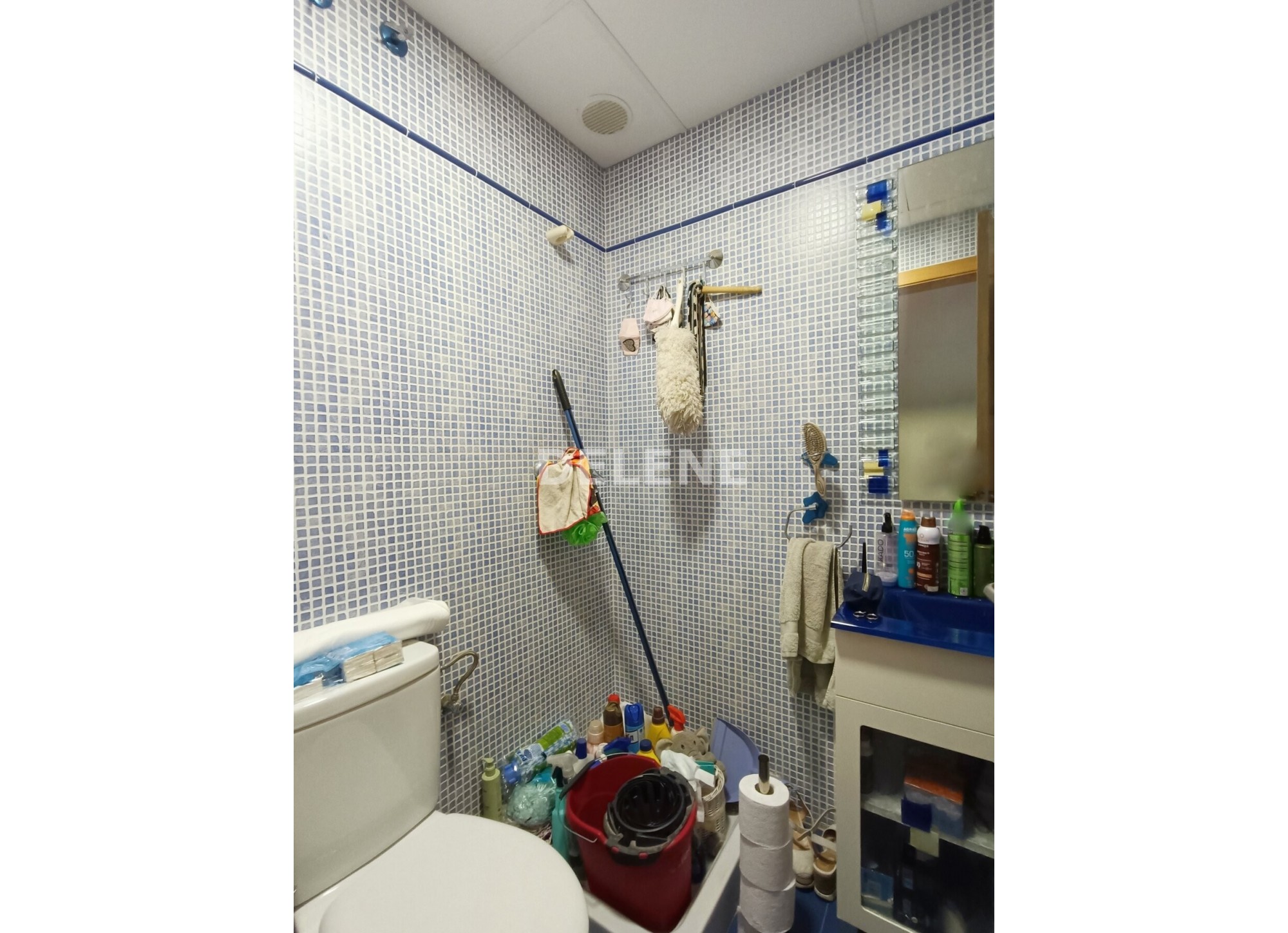 2819 ADOSADO CON PATIO, GARAJE, PISCINA COMUNITARIA Y PISTA DE PADEL, ZONA HOSPITAL