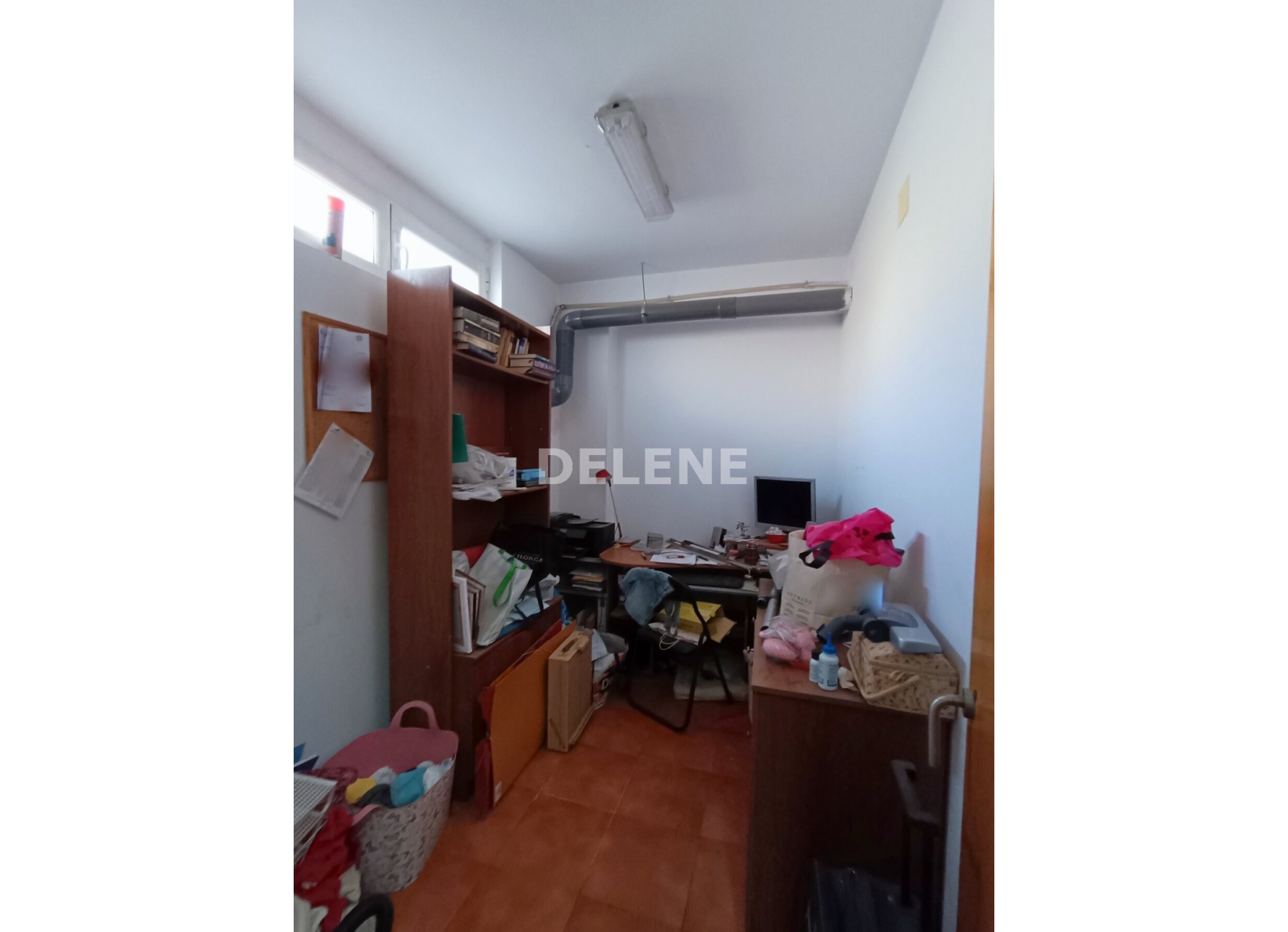 2819 ADOSADO CON PATIO, GARAJE, PISCINA COMUNITARIA Y PISTA DE PADEL, ZONA HOSPITAL