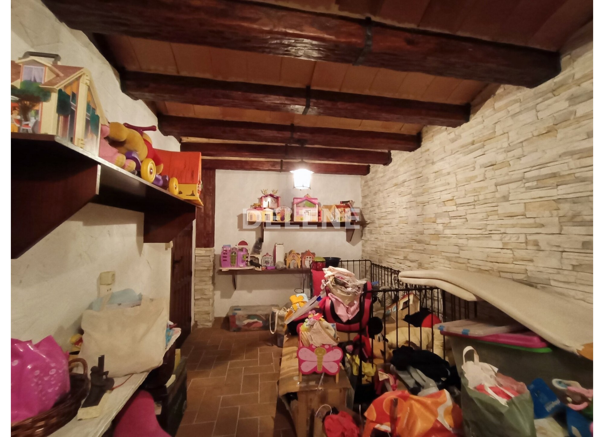 2819 ADOSADO CON PATIO, GARAJE, PISCINA COMUNITARIA Y PISTA DE PADEL, ZONA HOSPITAL