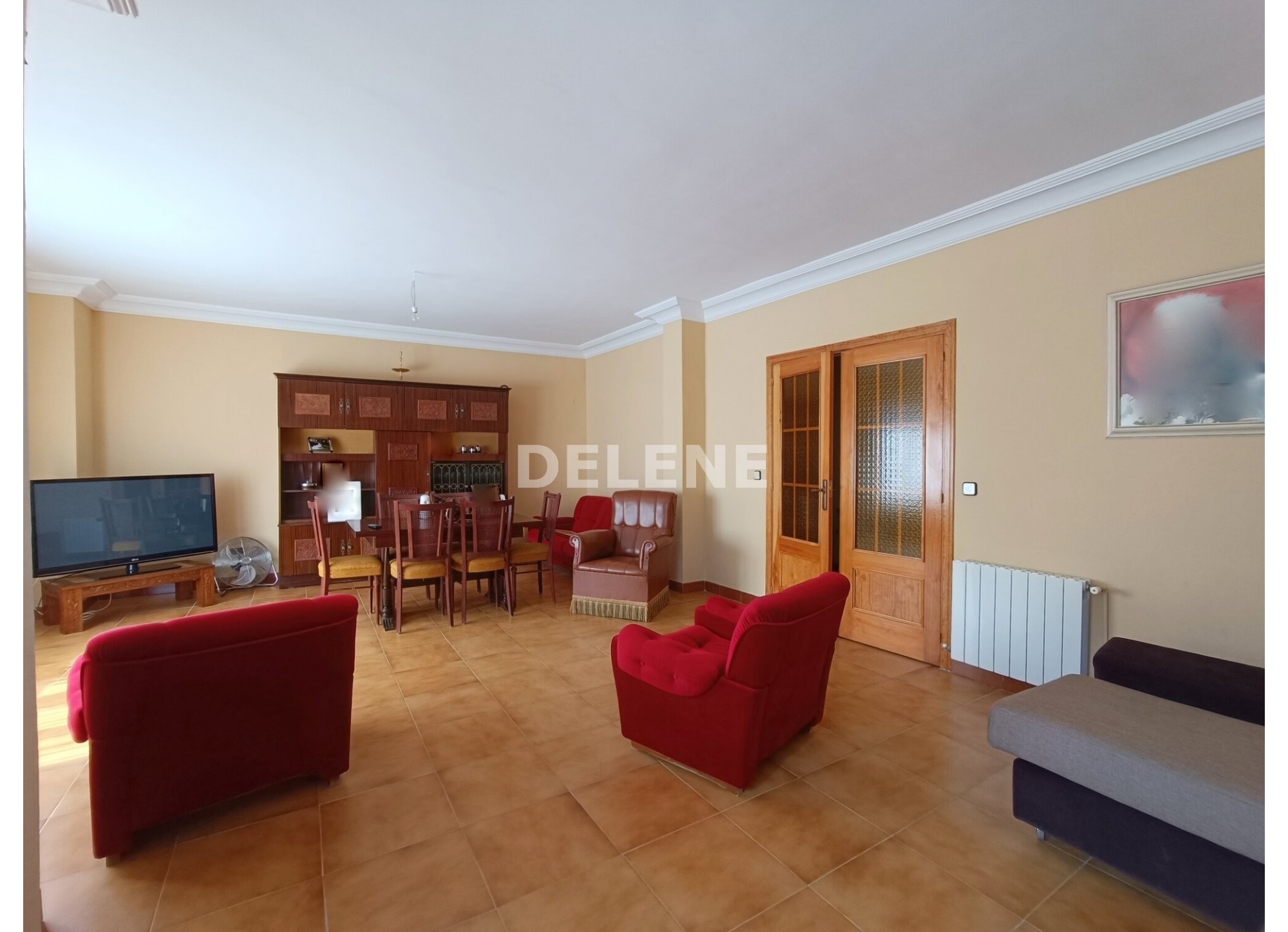 2818 PISO DE 140M2 CON TERRAZA, COLEGIO ENTRE CULTURAS
