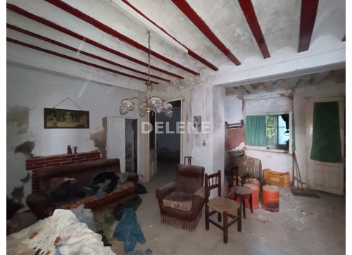 2821 CASA PARA REFORMAR EN TOBARRA