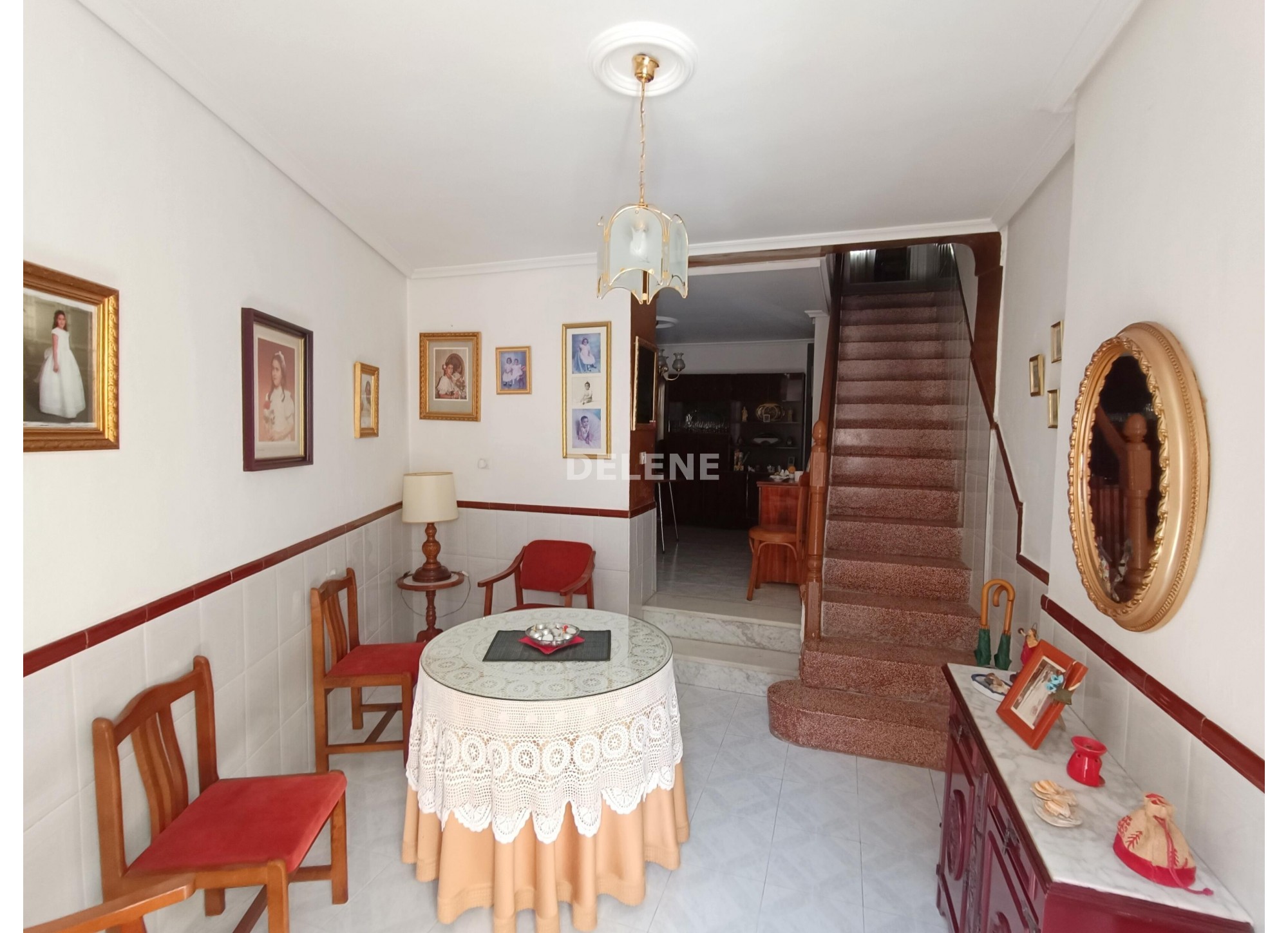 2825 CASA EN SAN ROQUE