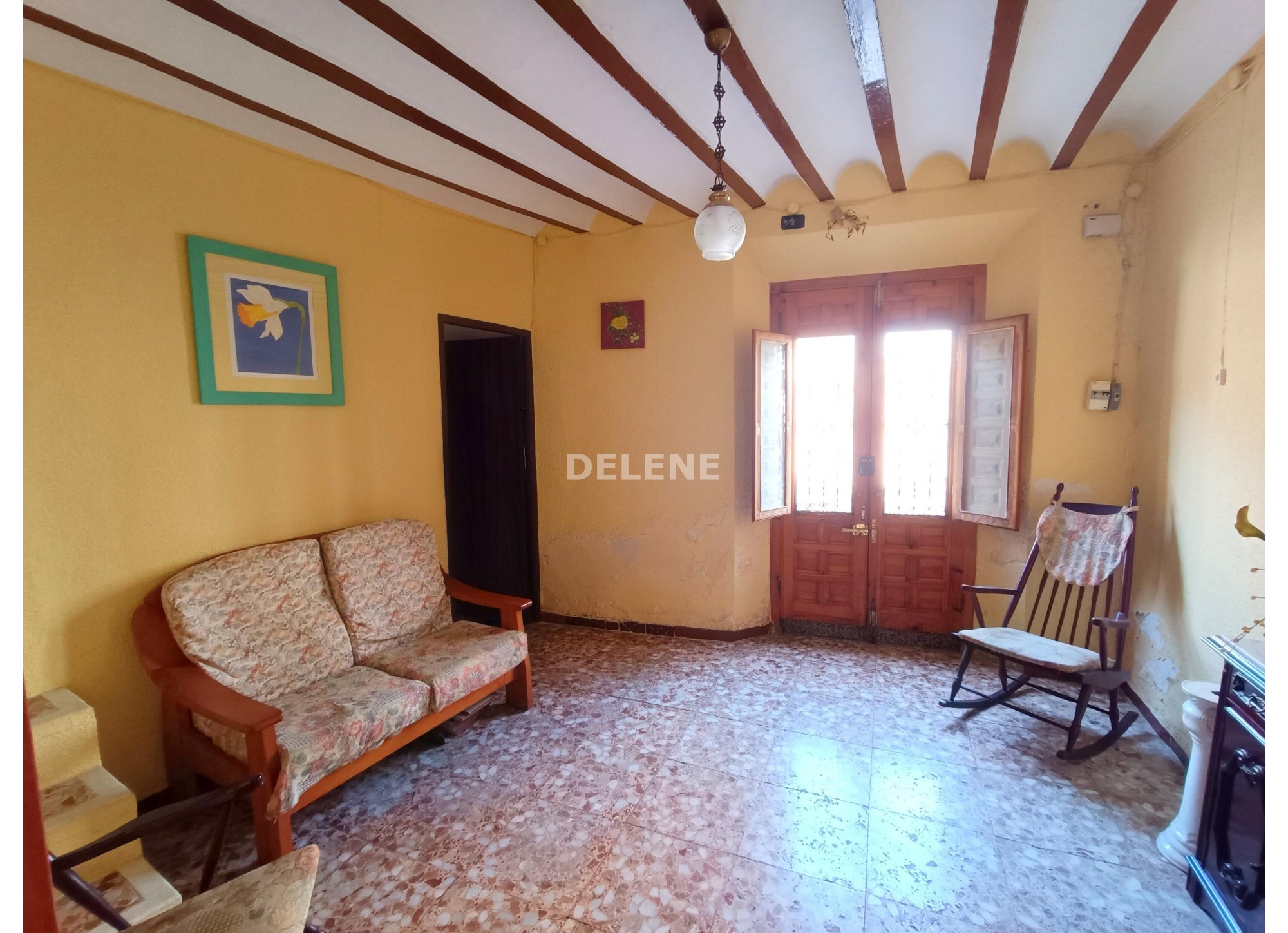 2826 CASA CON TERRAZA DE 60M2, ZONA SAN ROQUE
