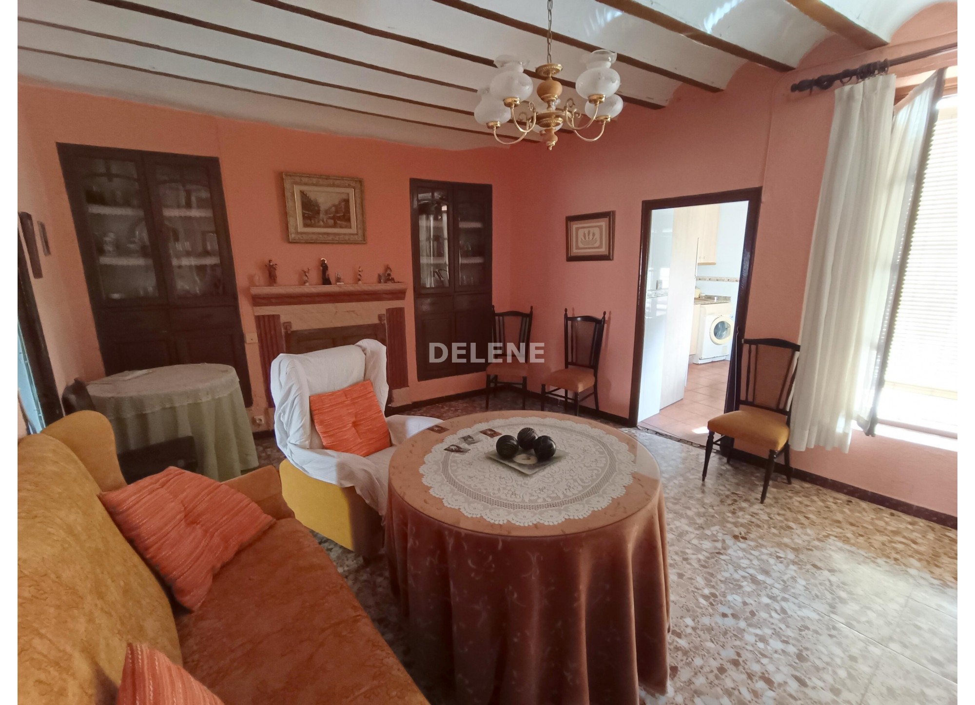 2826 CASA CON TERRAZA DE 60M2, ZONA SAN ROQUE