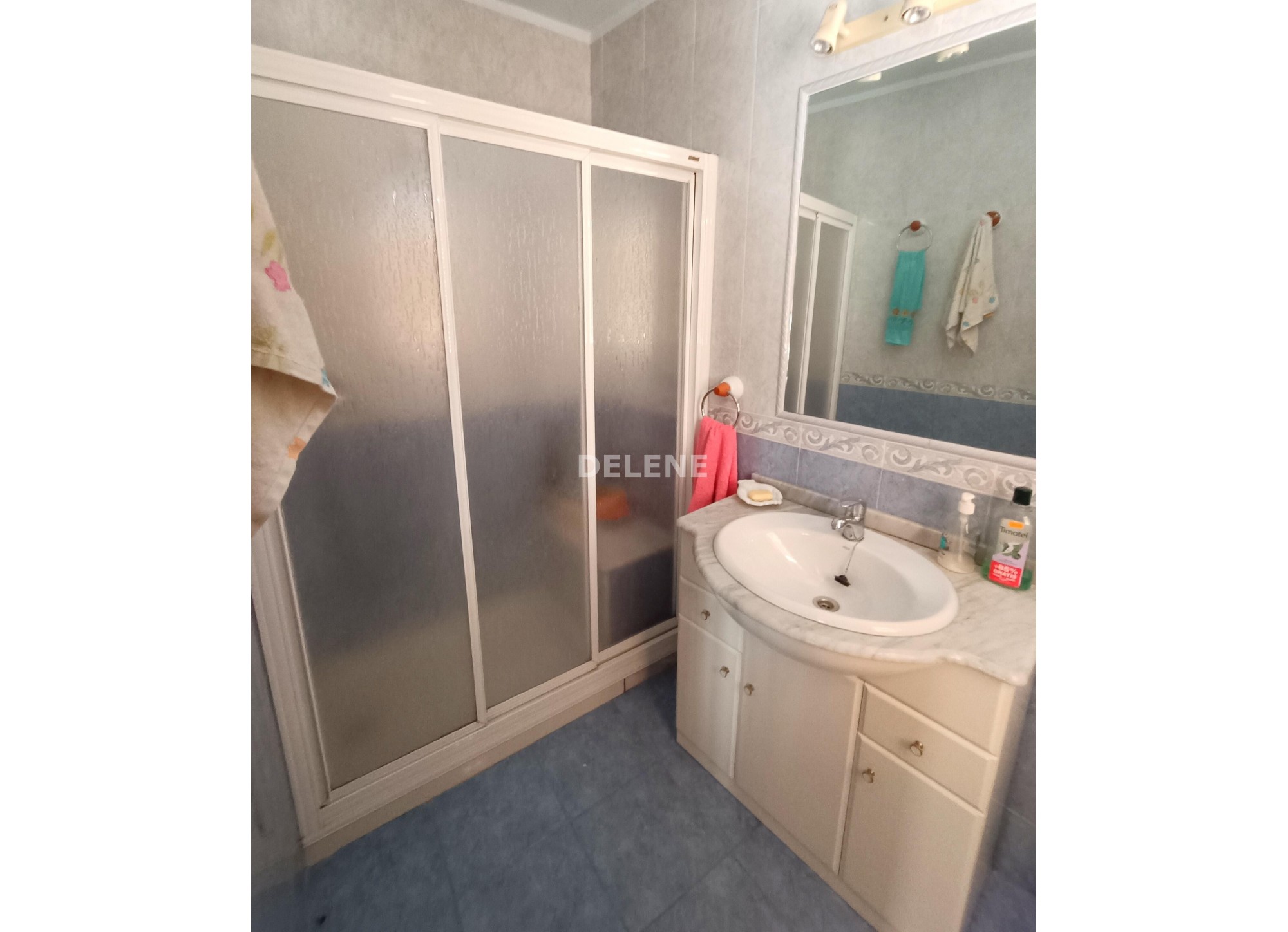 2826 CASA CON TERRAZA DE 60M2, ZONA SAN ROQUE