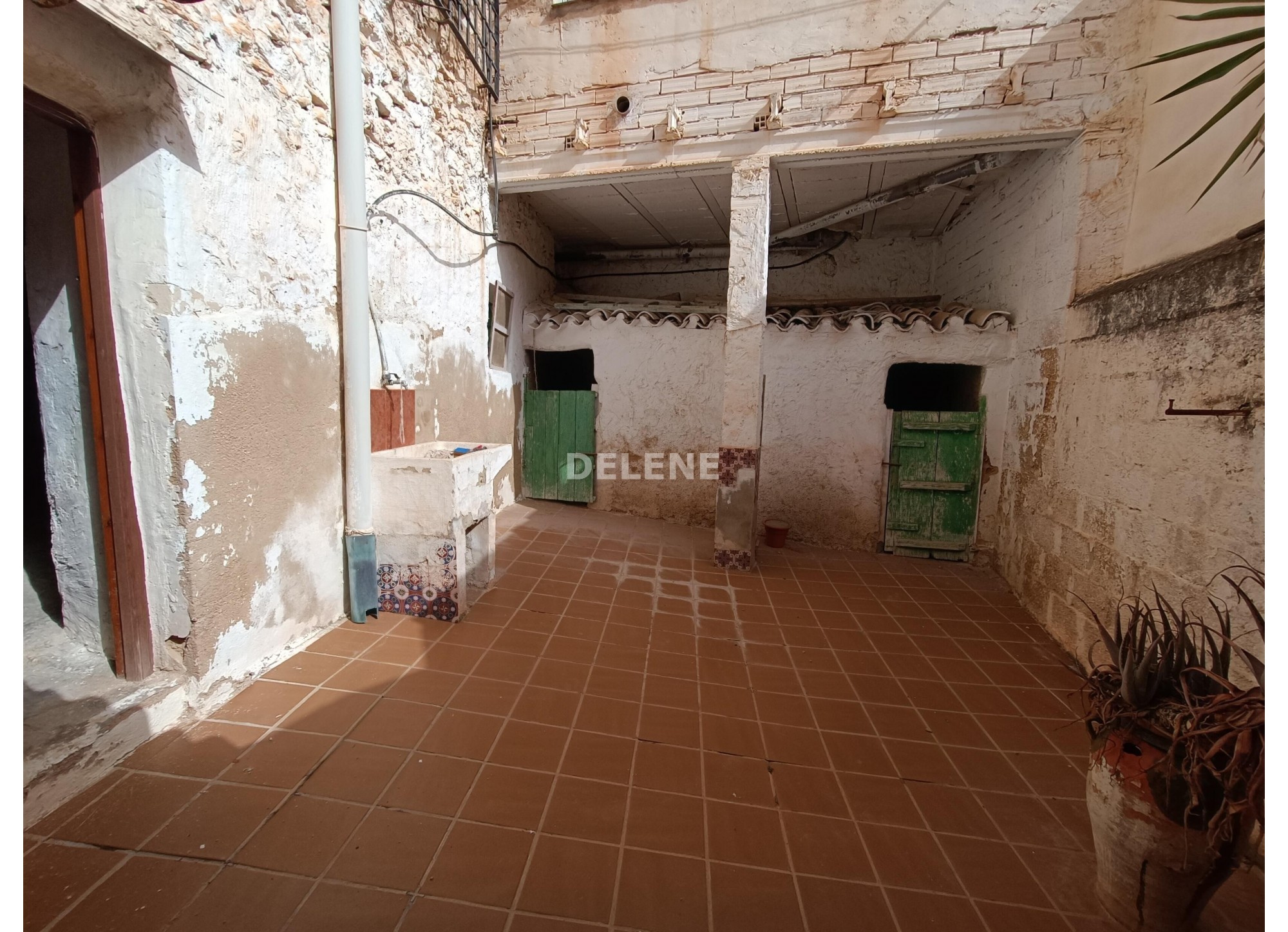 2826 CASA CON TERRAZA DE 60M2, ZONA SAN ROQUE