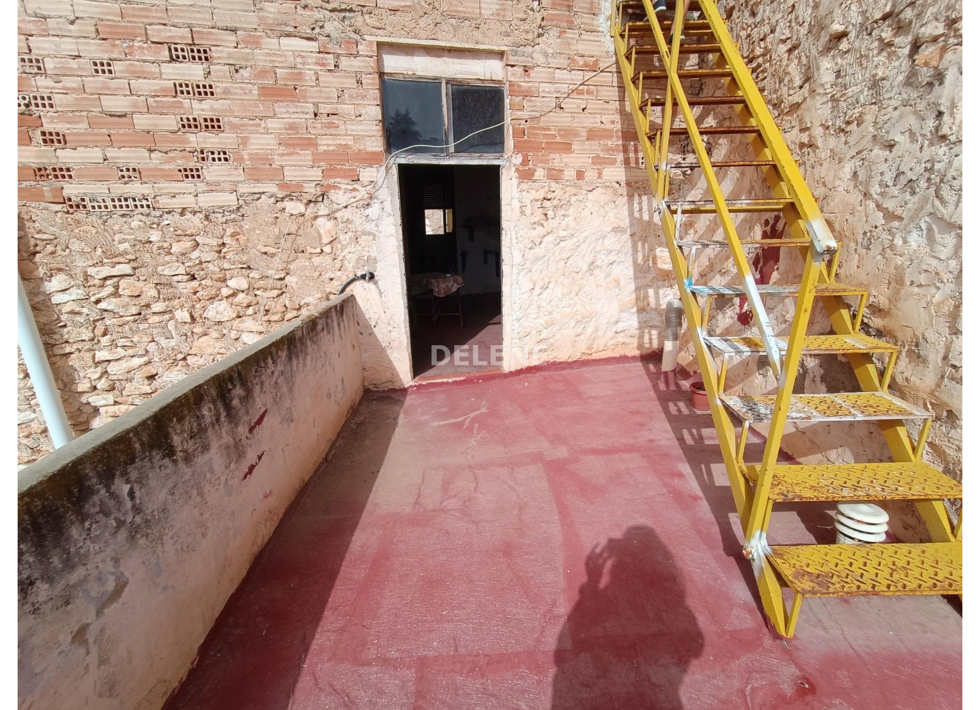 2826 CASA CON TERRAZA DE 60M2, ZONA SAN ROQUE