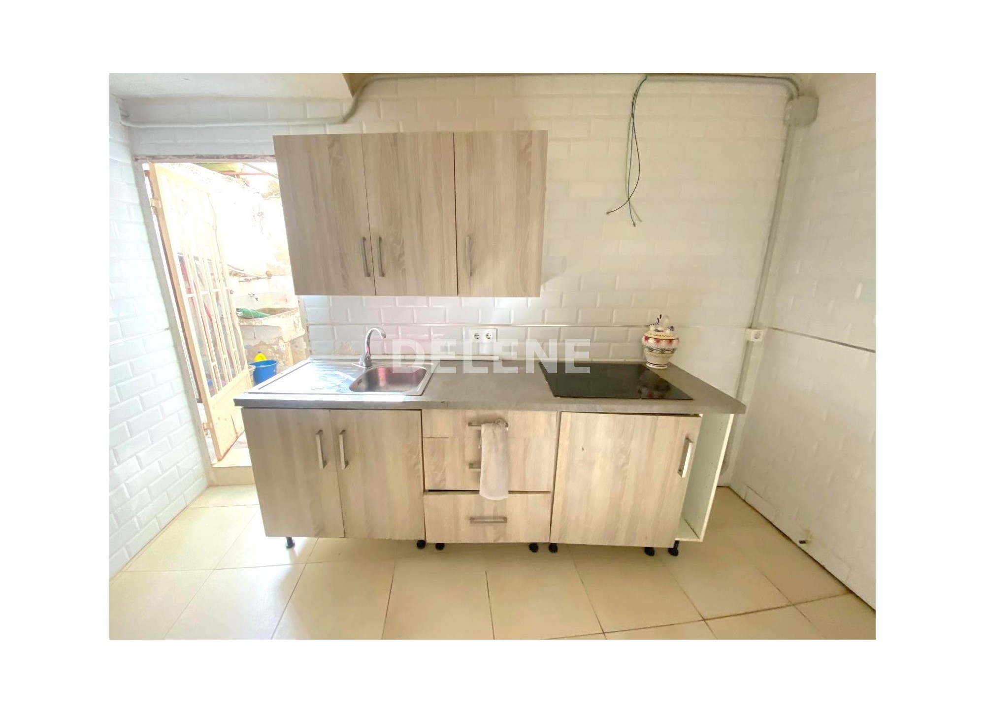 2827 CASA CON TERRAZA EN SAN ROQUE