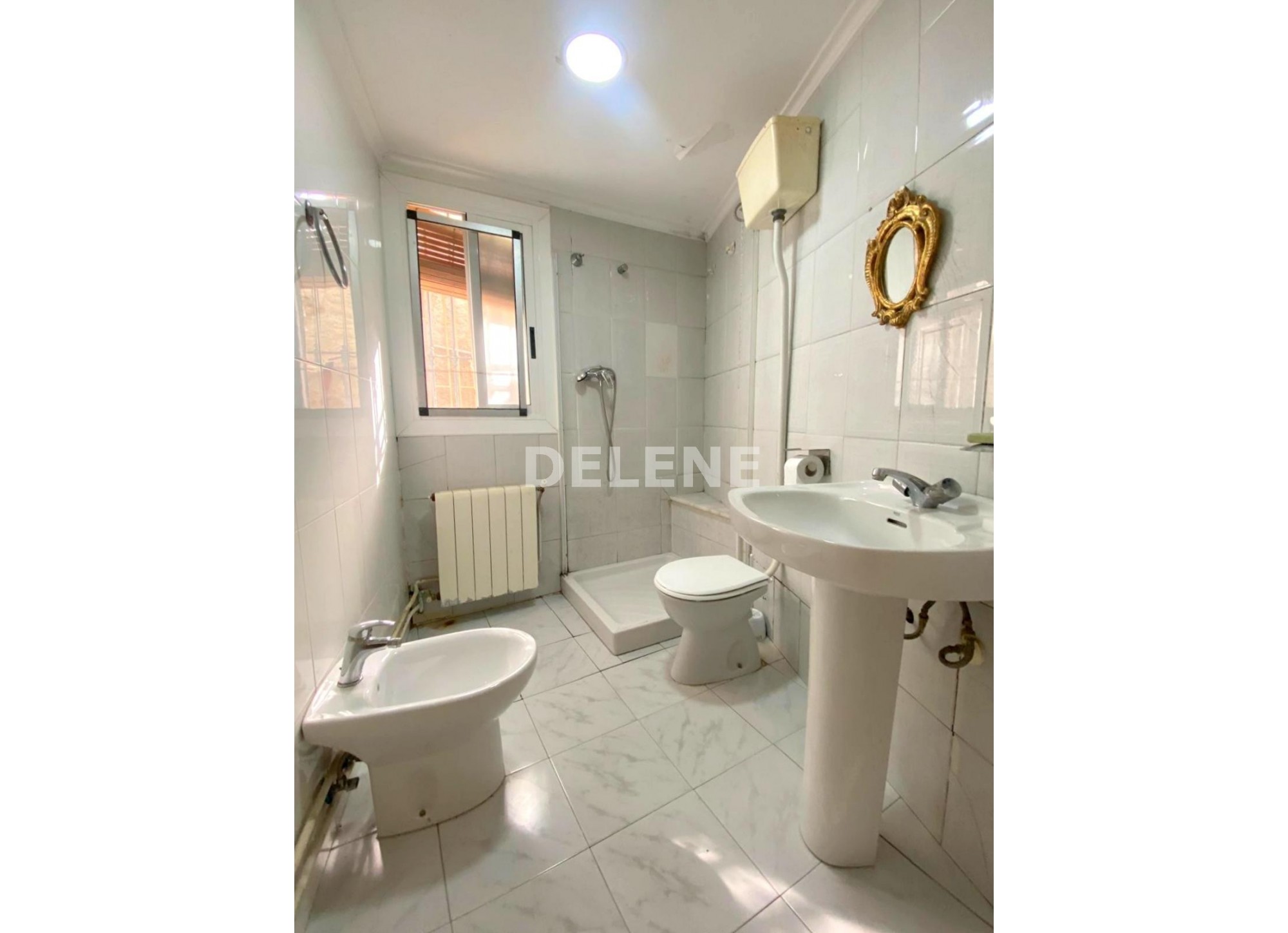 2827 CASA CON TERRAZA EN SAN ROQUE