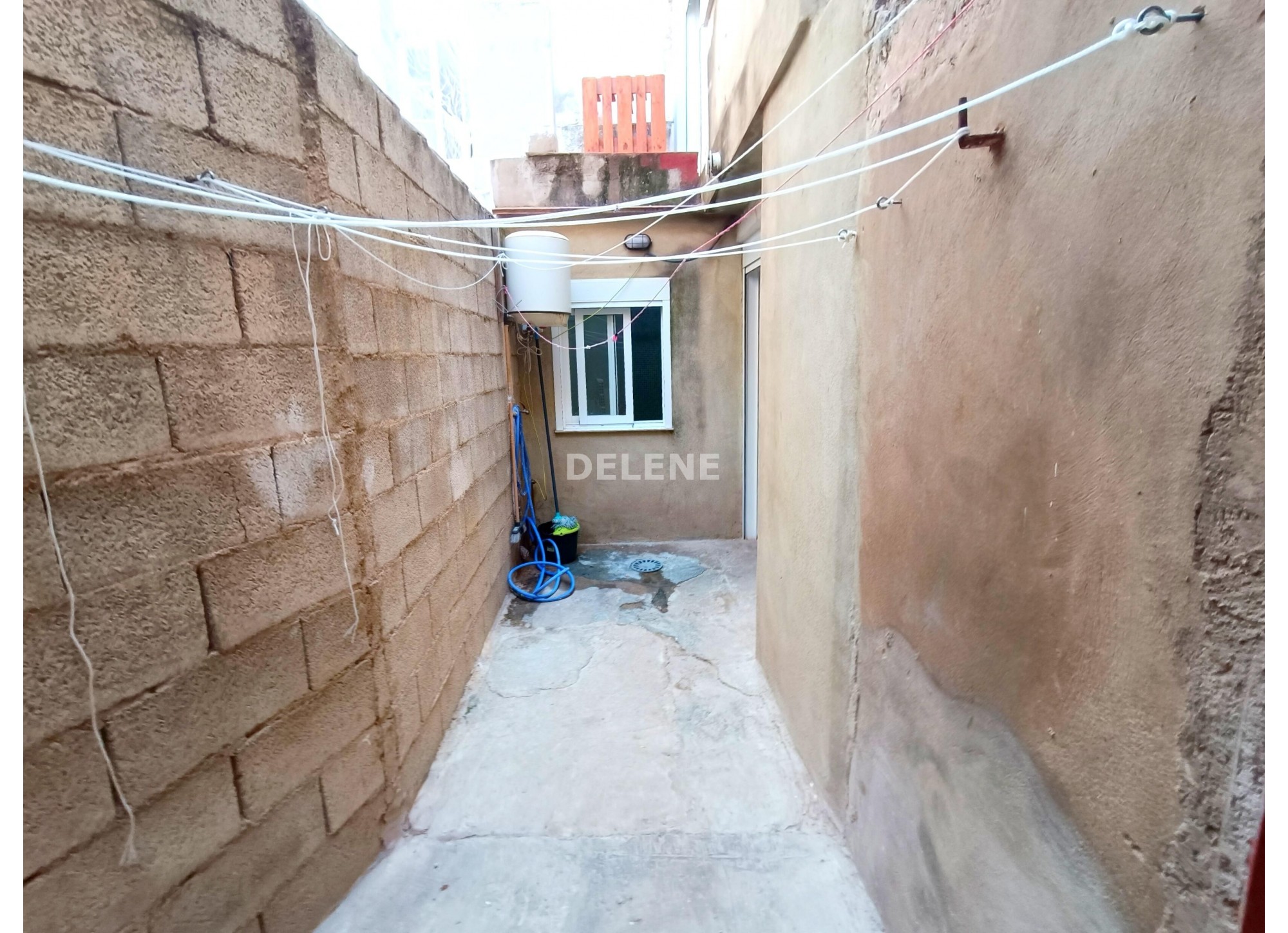 2829 CASA CON PATIO, ZONA CORREOS VIEJO