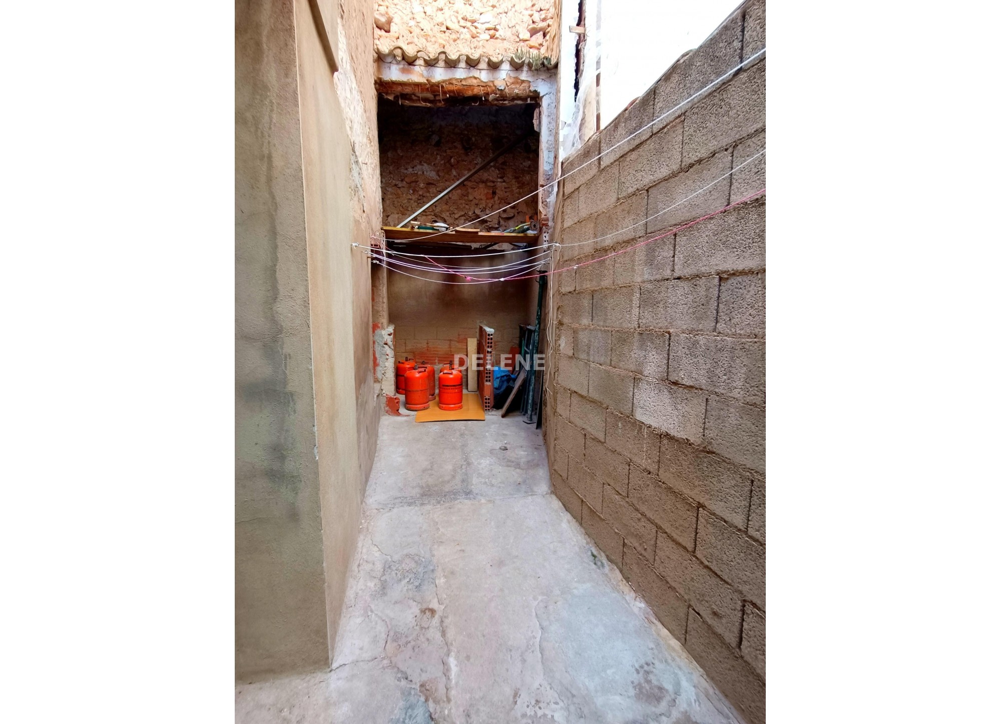 2829 CASA CON PATIO, ZONA CORREOS VIEJO
