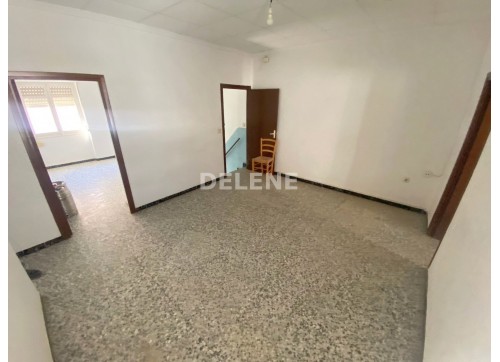 2832 PISO PRÓXIMO A COLEGIO ISABEL LA CATÓLICA