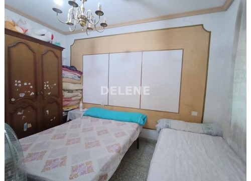 2836 CASA DE 150M2 ZONA PLAZA DEL MERCADO