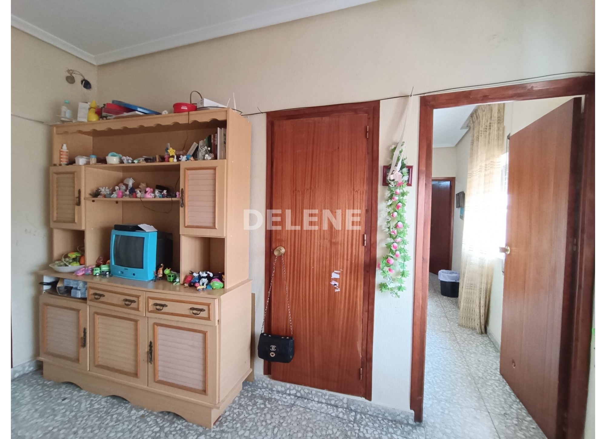 2836 CASA DE 150M2 ZONA PLAZA DEL MERCADO