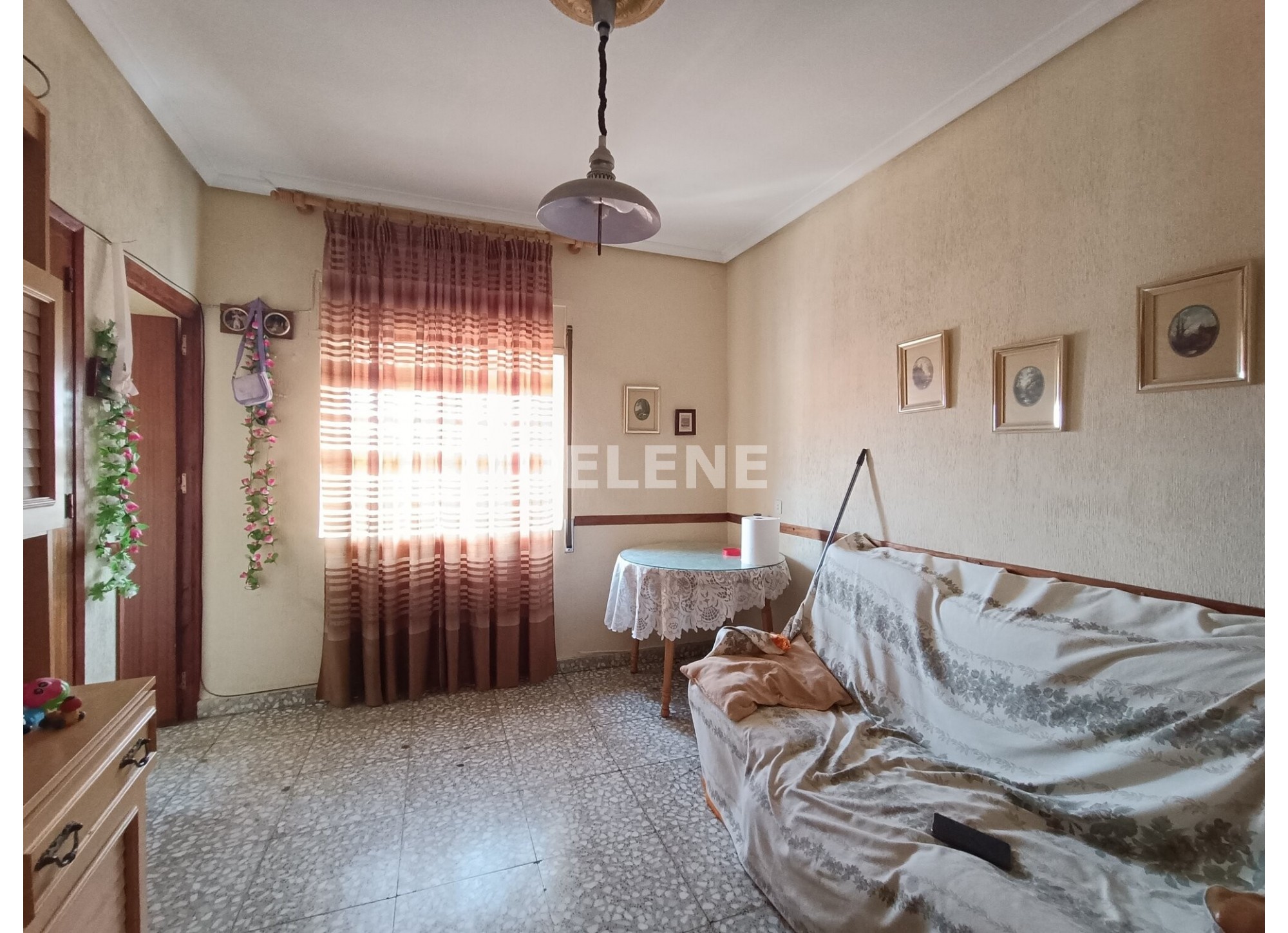 2836 CASA DE 150M2 ZONA PLAZA DEL MERCADO