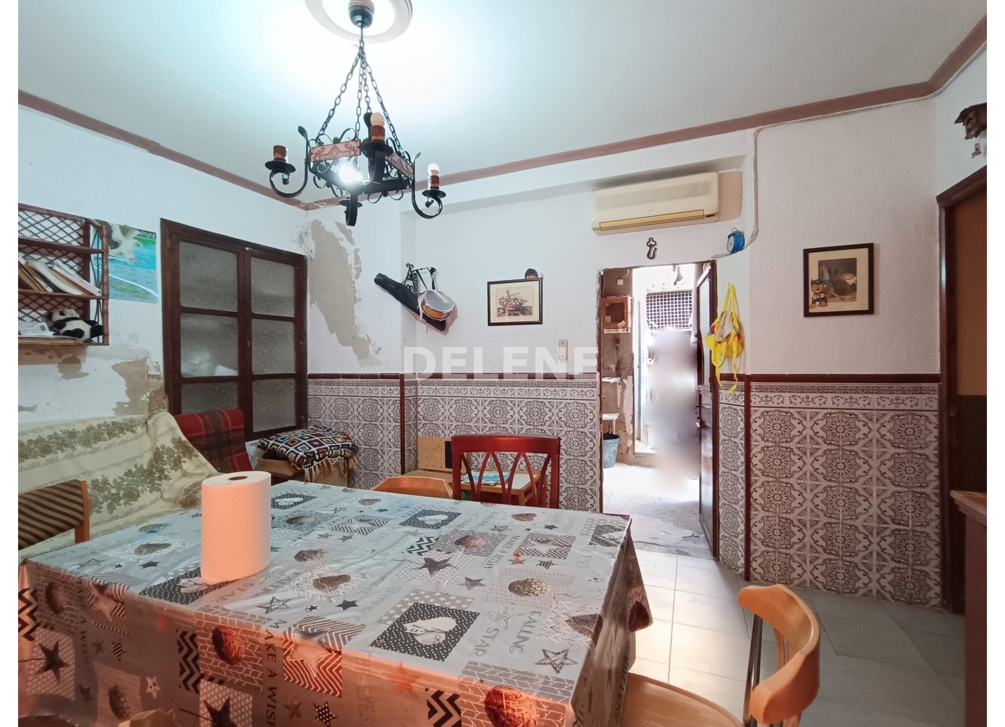 2836 CASA DE 150M2 ZONA PLAZA DEL MERCADO