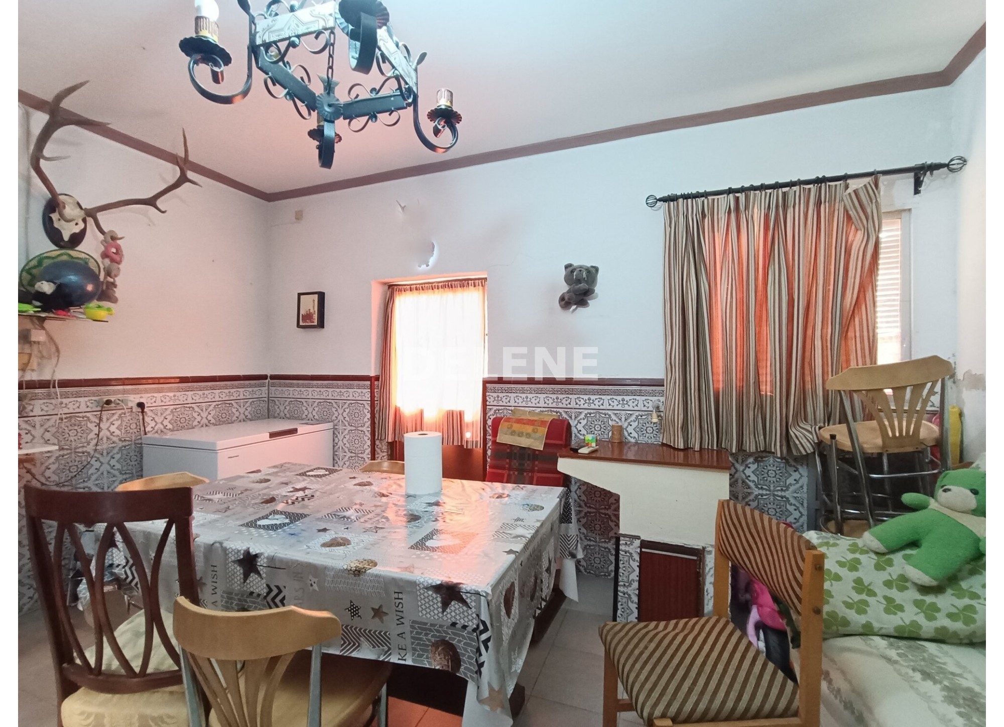 2836 CASA DE 150M2 ZONA PLAZA DEL MERCADO
