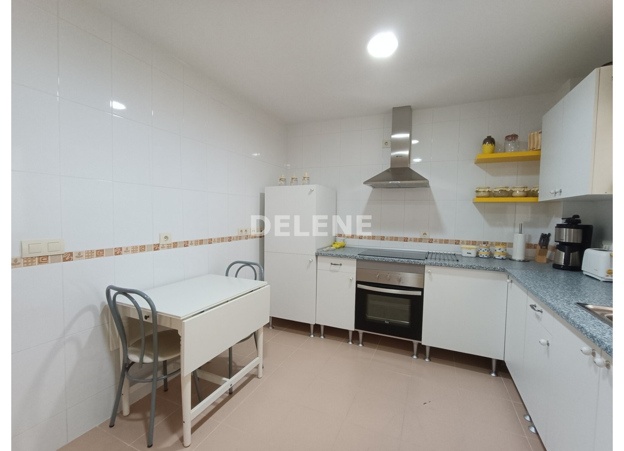 2841 PISO CON DOS PATIOS, GARAJE Y TRASTERO