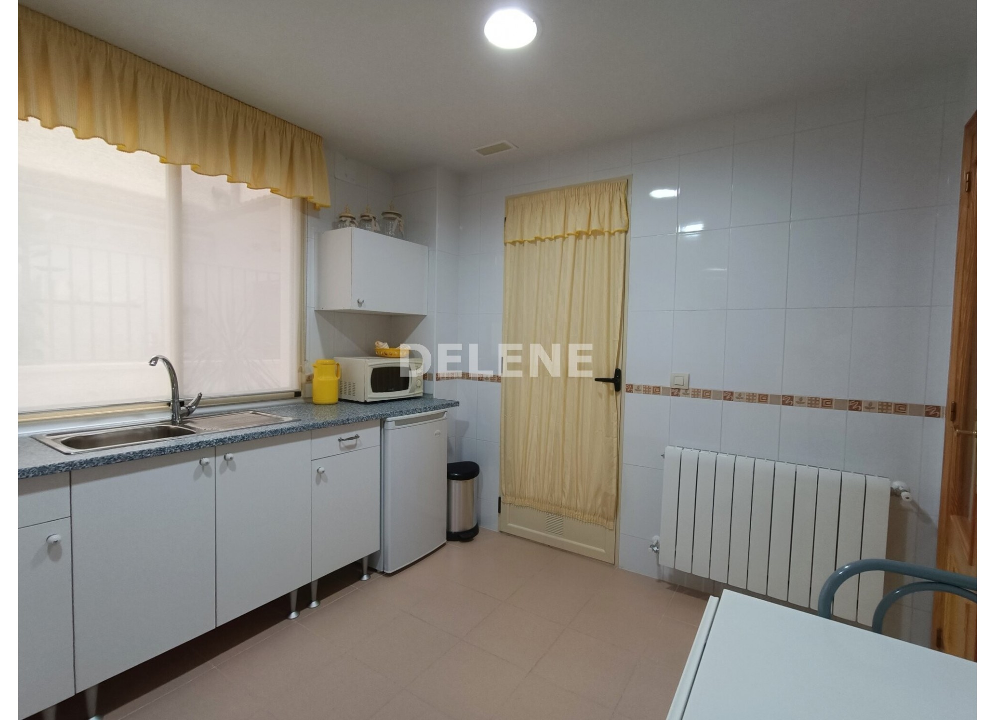 2841 PISO CON DOS PATIOS, GARAJE Y TRASTERO