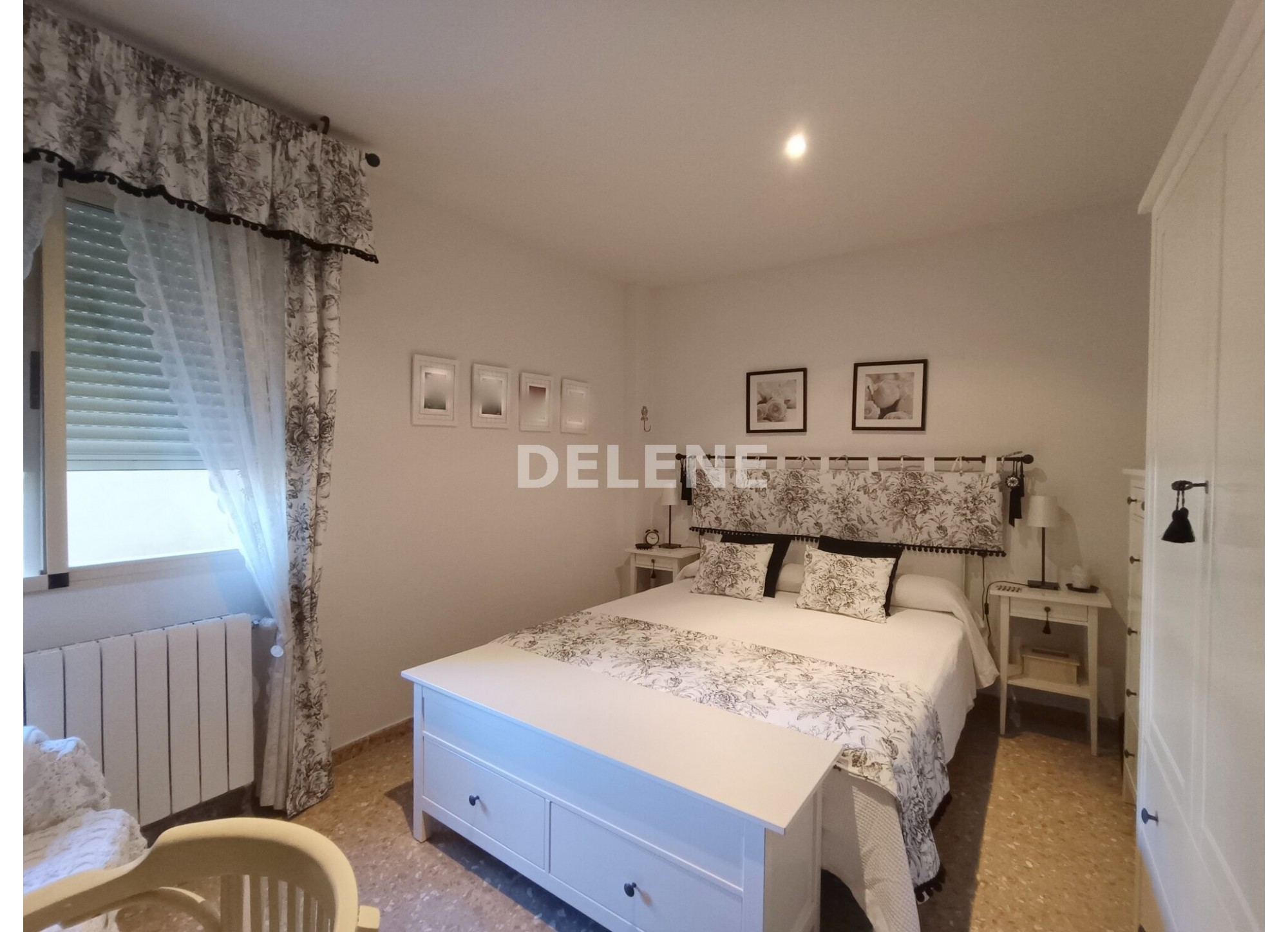 2841 PISO CON DOS PATIOS, GARAJE Y TRASTERO