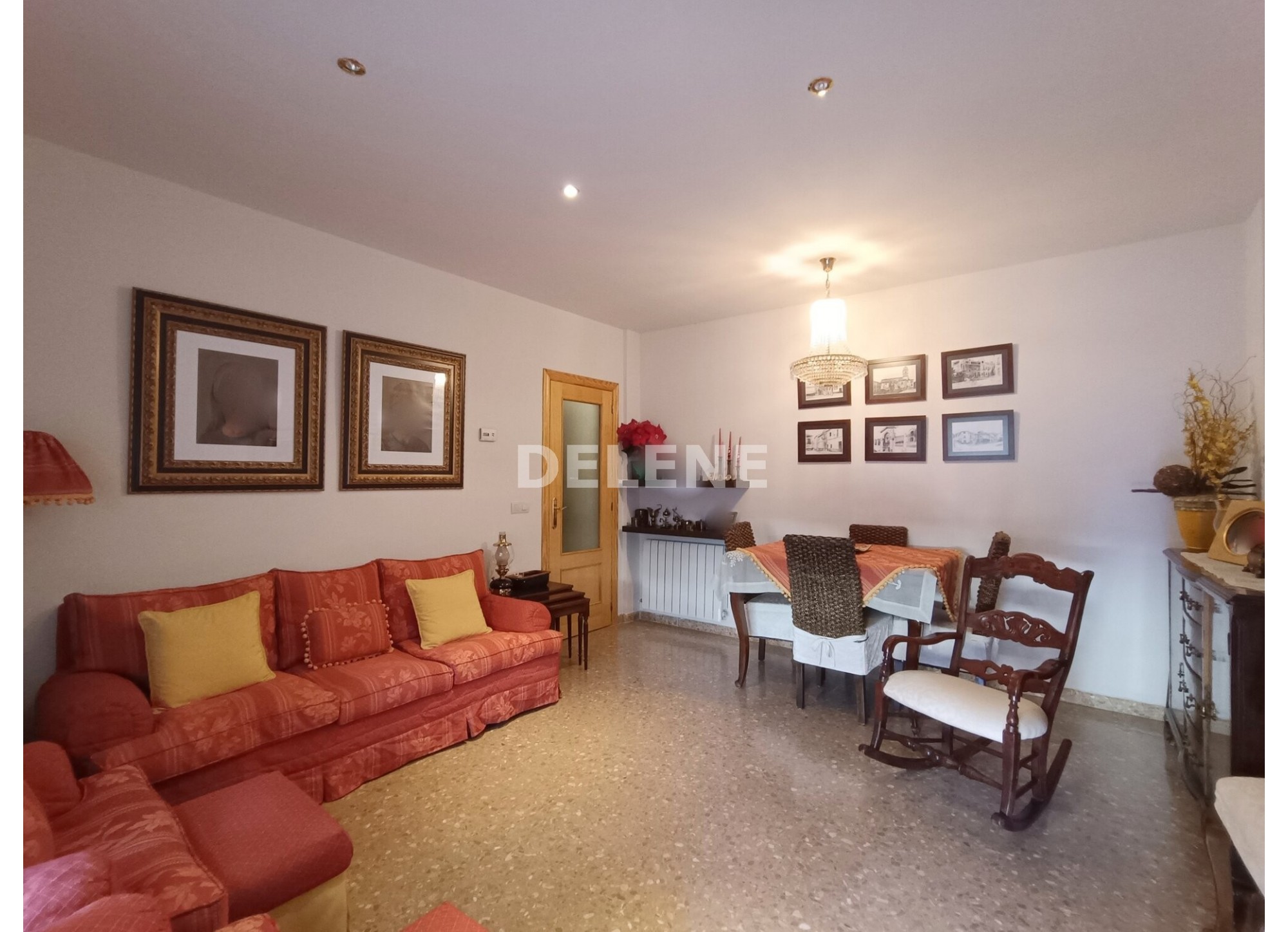 2841 PISO CON DOS PATIOS, GARAJE Y TRASTERO