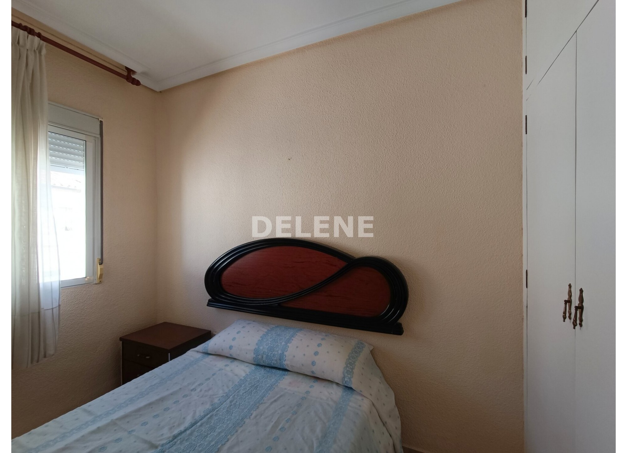 2843 PISO PRÓXIMO A I.E.S. MELCHOR DE MACANAZ