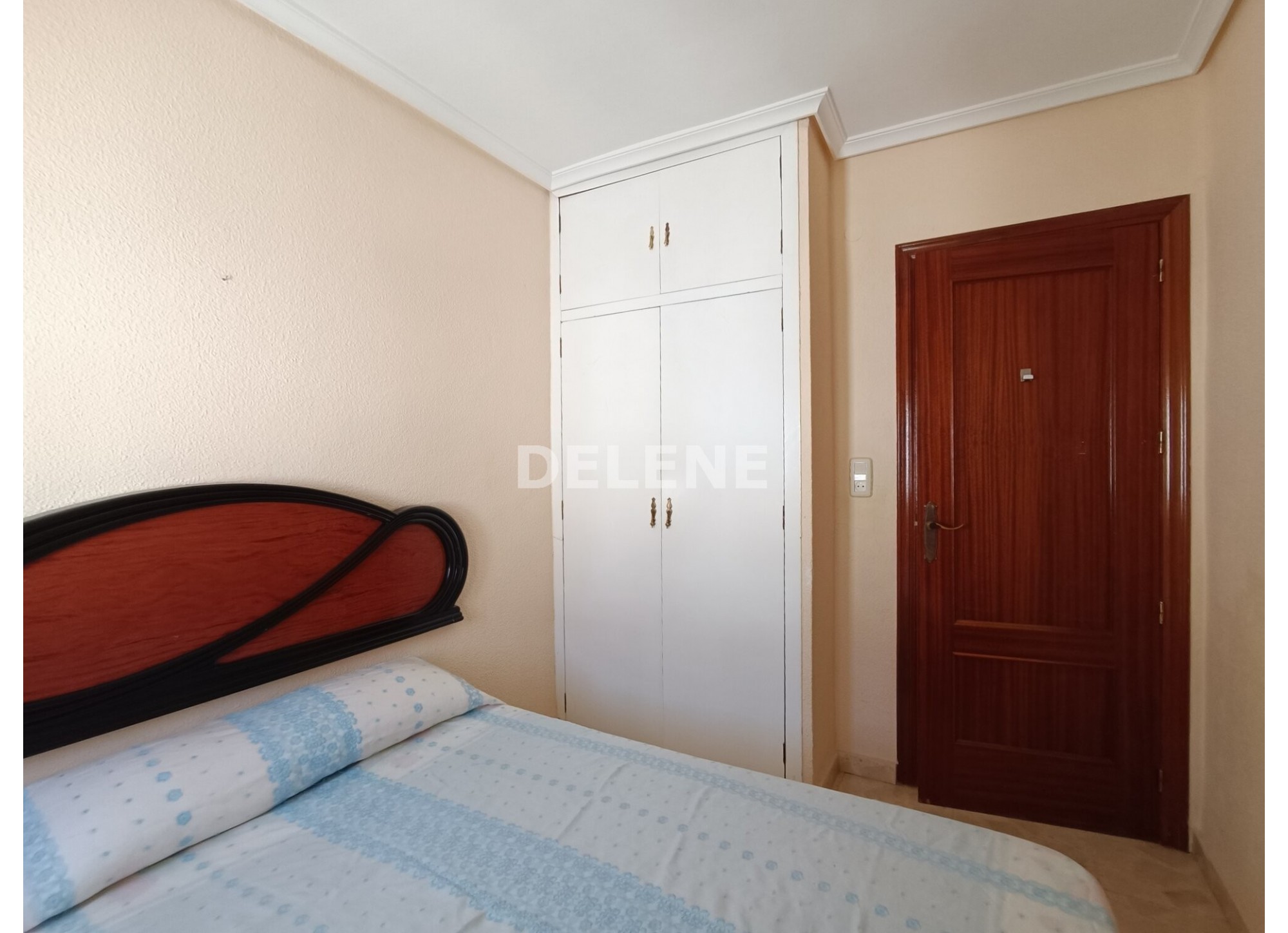 2843 PISO PRÓXIMO A I.E.S. MELCHOR DE MACANAZ