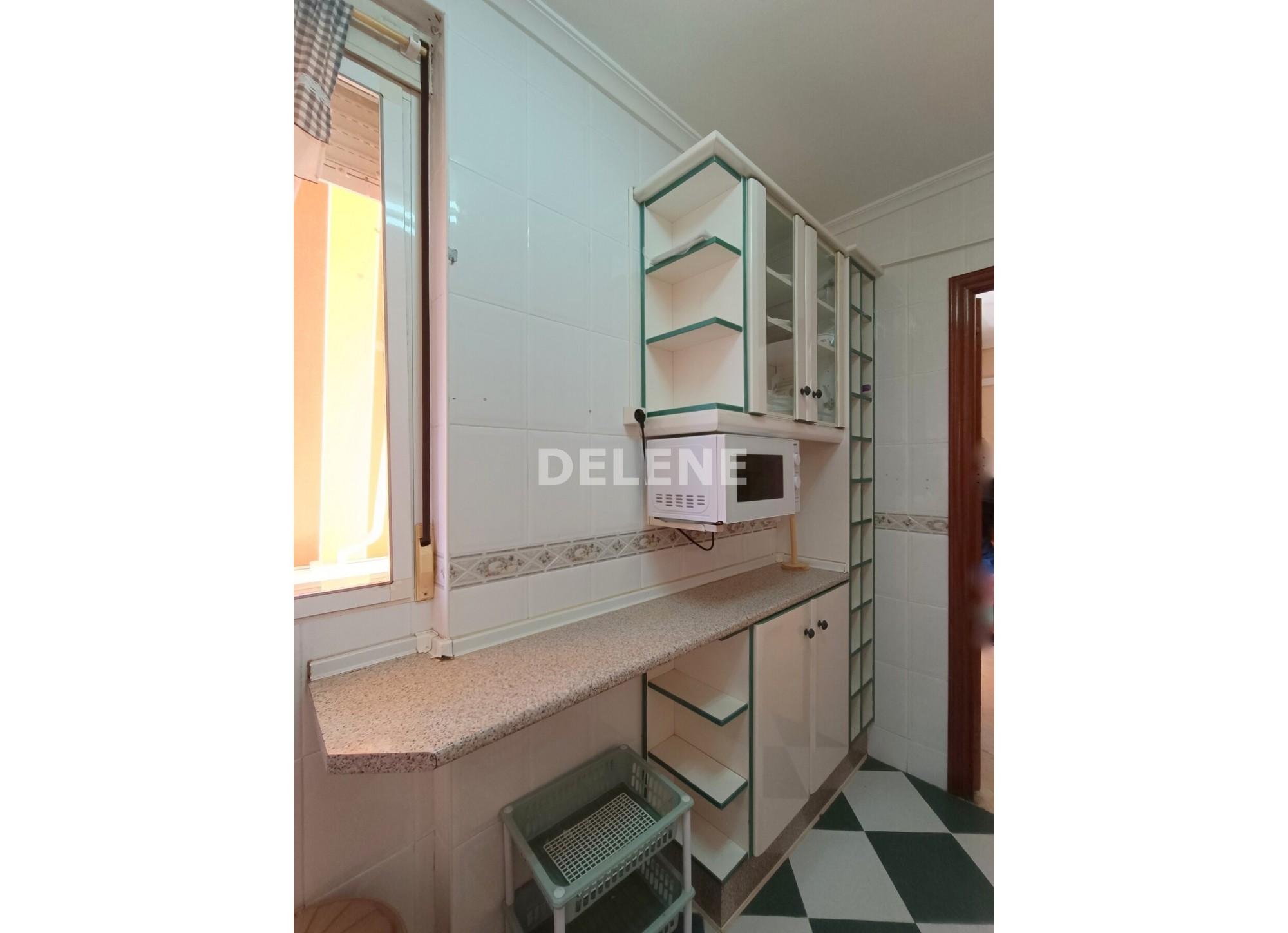 2843 PISO PRÓXIMO A I.E.S. MELCHOR DE MACANAZ