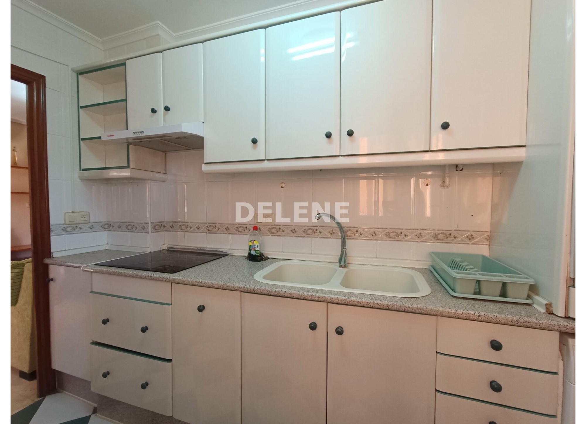 2843 PISO PRÓXIMO A I.E.S. MELCHOR DE MACANAZ