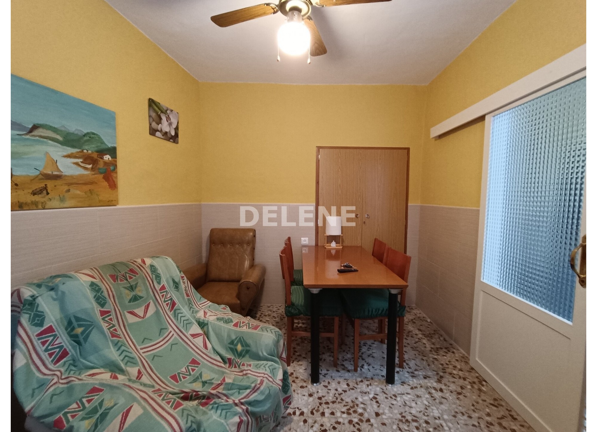 2845 CASA CON PATIO PRÓXIMA A SAN ROQUE