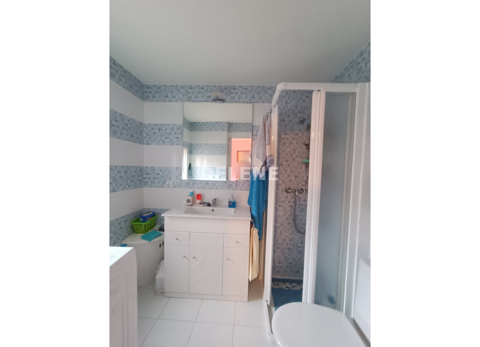 2845 CASA CON PATIO PRÓXIMA A SAN ROQUE