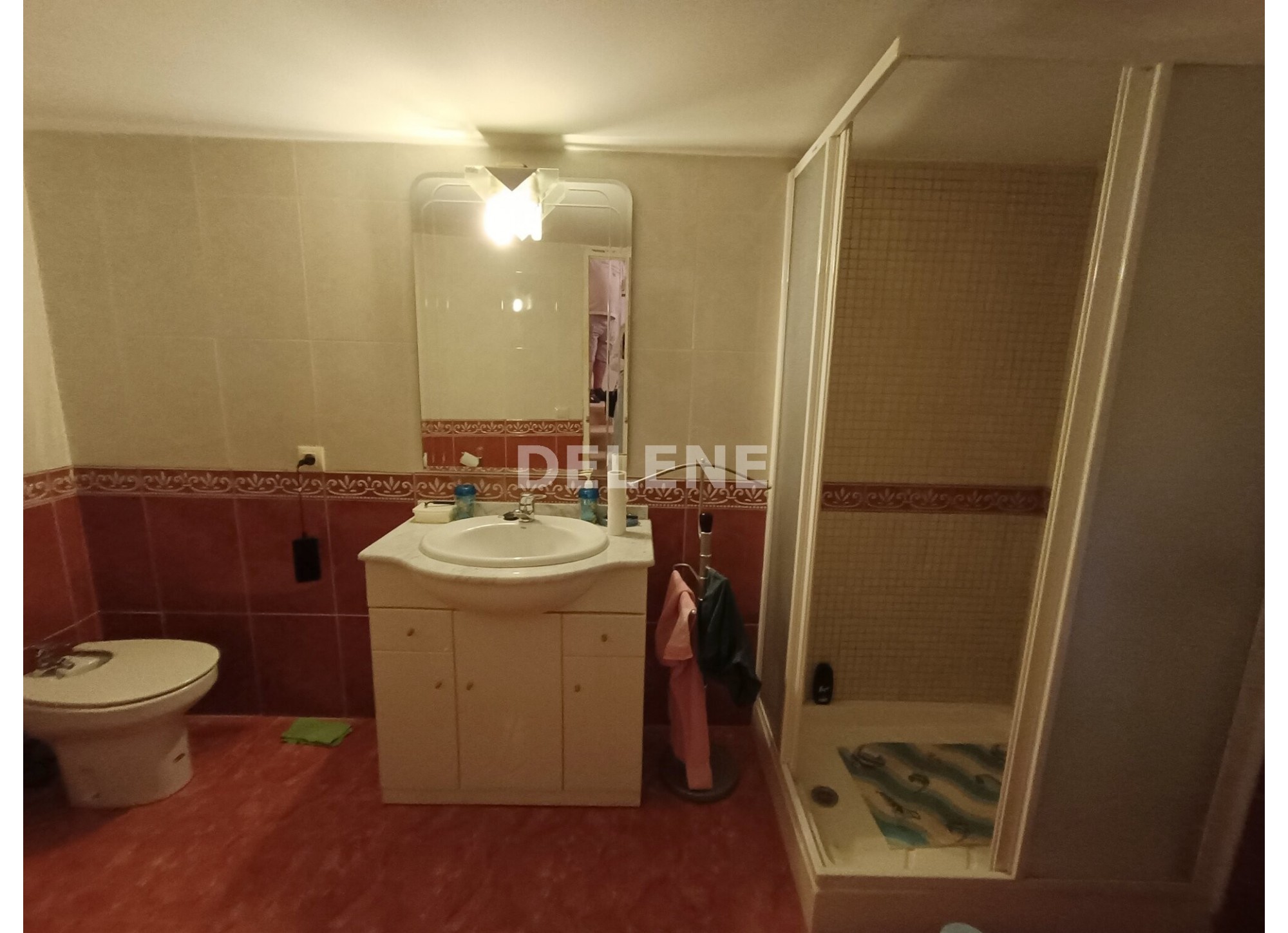 2845 CASA CON PATIO PRÓXIMA A SAN ROQUE