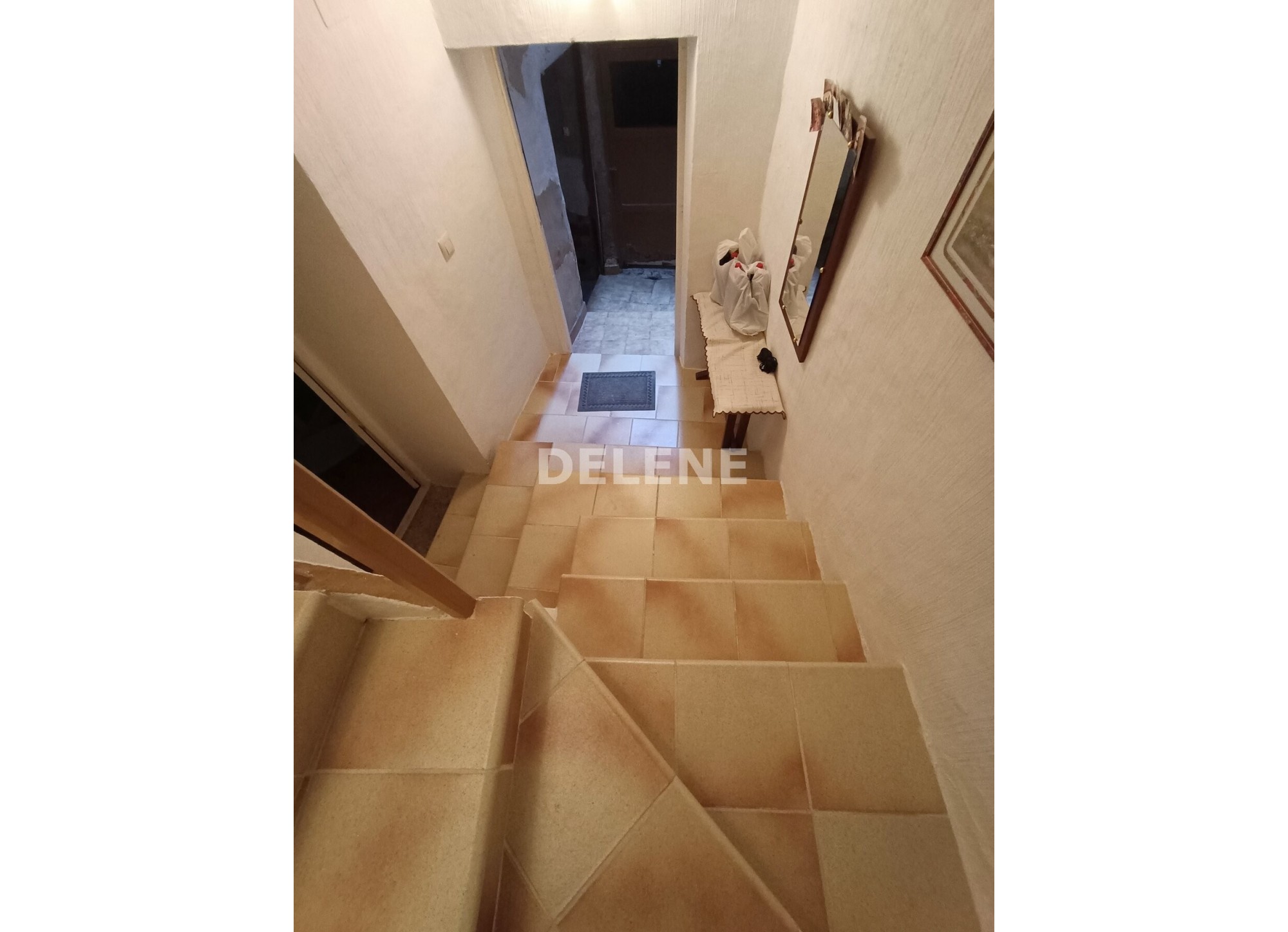 2845 CASA CON PATIO PRÓXIMA A SAN ROQUE