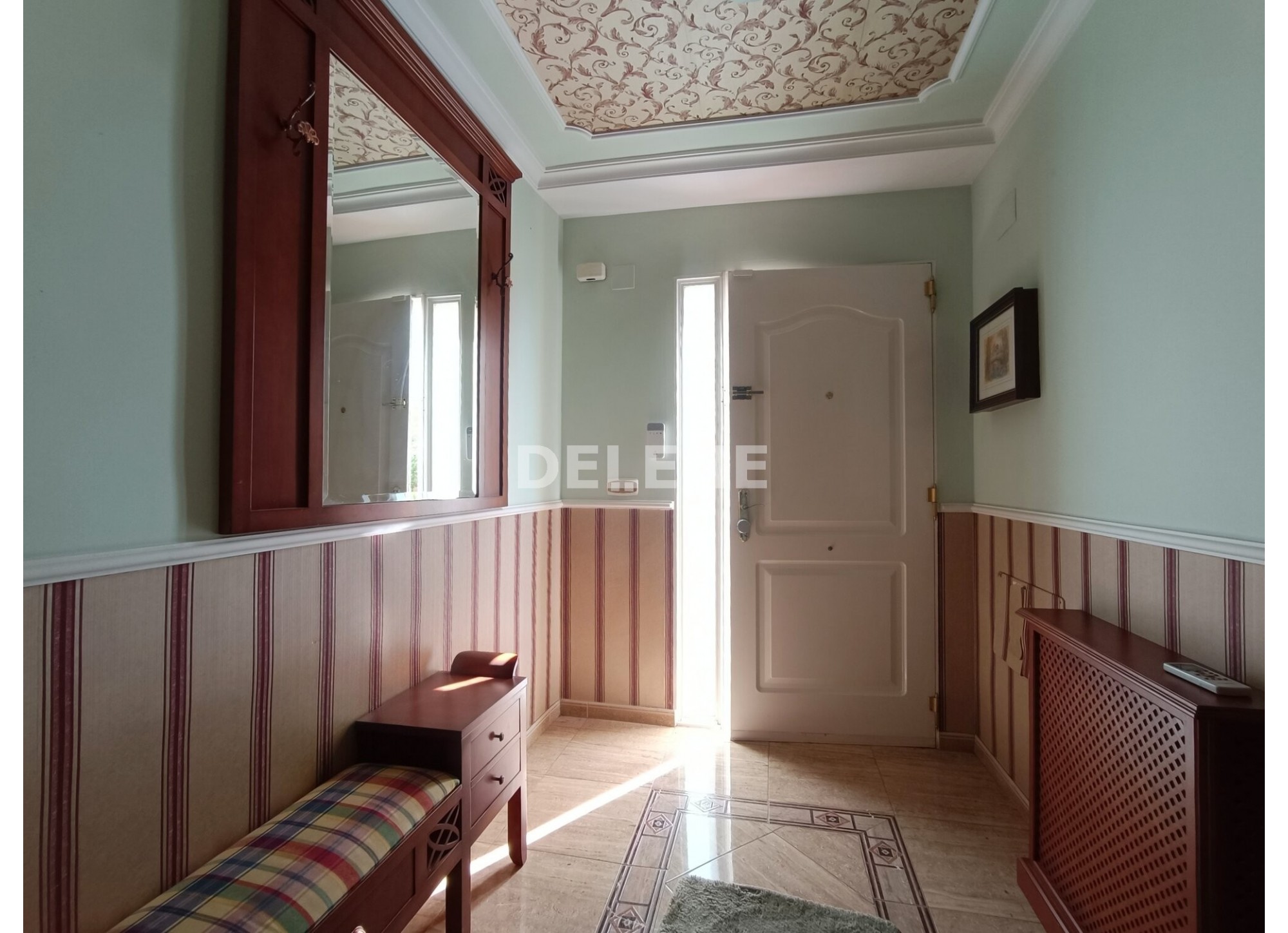 2833 ADOSADO CON PATIO Y GARAJE, AVENIDA DE LA CONSTITUCIÓN