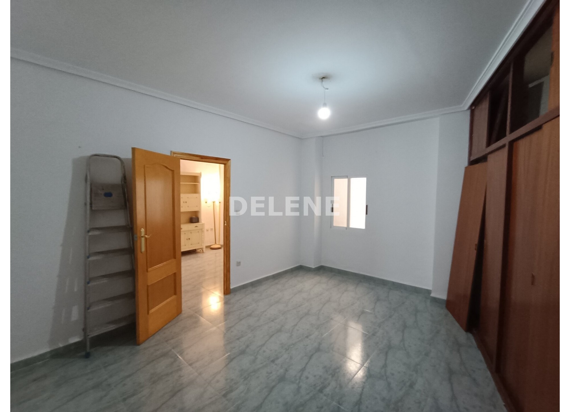 2849 PLANTA BAJA PRÓXIMA A GRAN VÍA