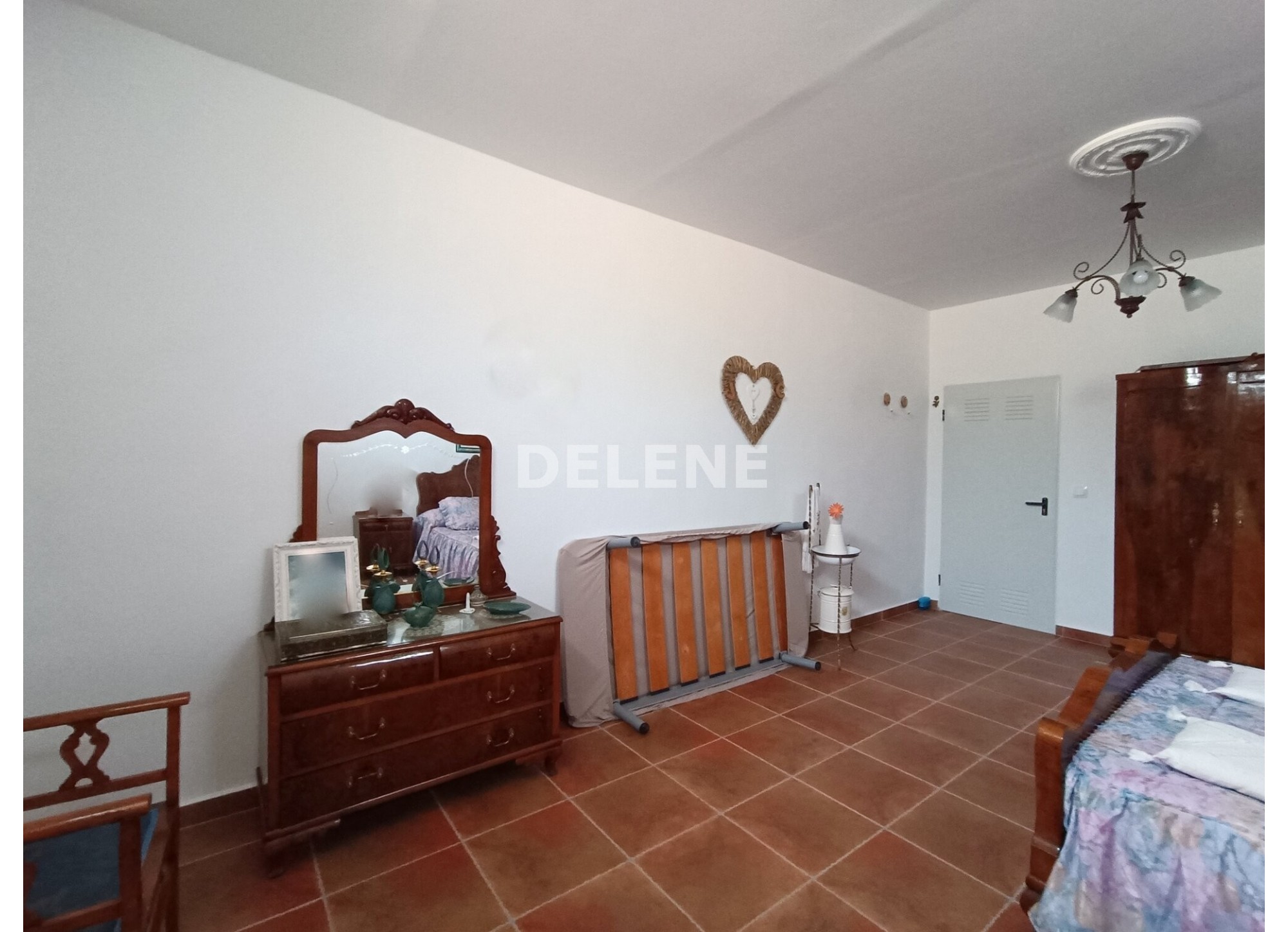 2853 CHALET DE CAMPO CARRETERA DE MINGOGIL