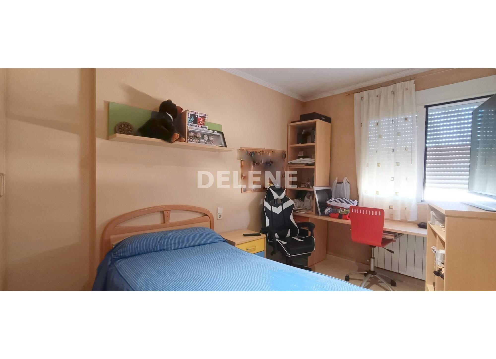 2855 ADOSADO CON PATIO, GARAJE Y BUHARDILLA, ZONA HOSPITAL