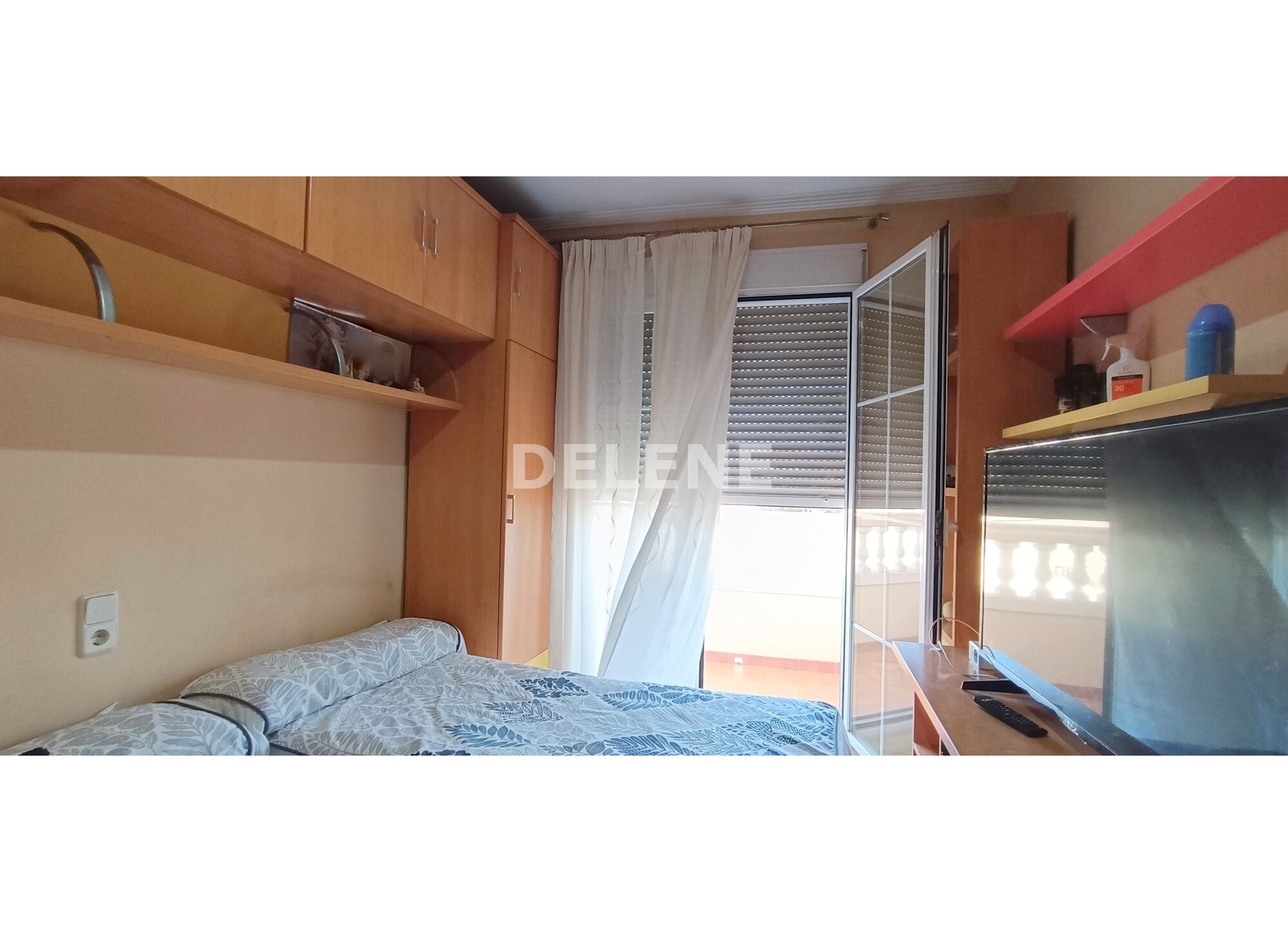 2855 ADOSADO CON PATIO, GARAJE Y BUHARDILLA, ZONA HOSPITAL
