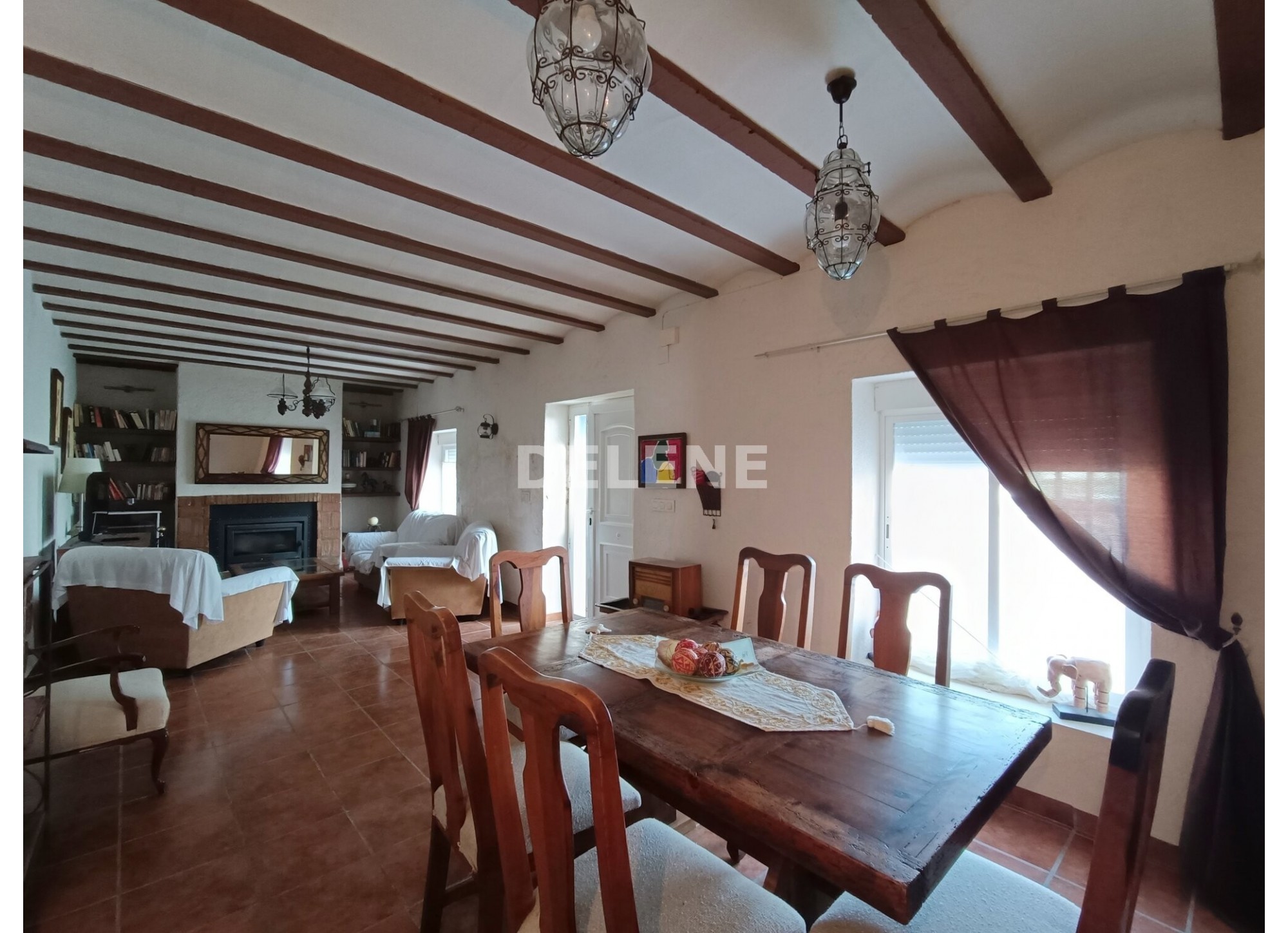 2859 CASA CON PATIO EN BARRIO PARTIDORES, ISSO