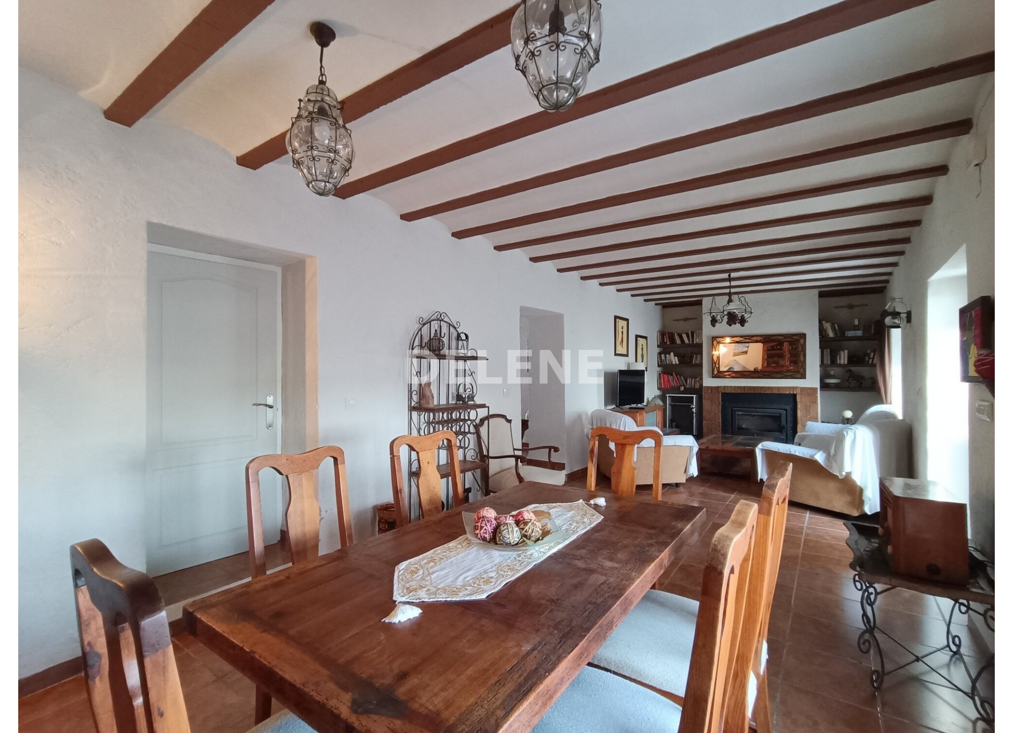 2859 CASA EN BARRIO PARTIDORES, ISSO