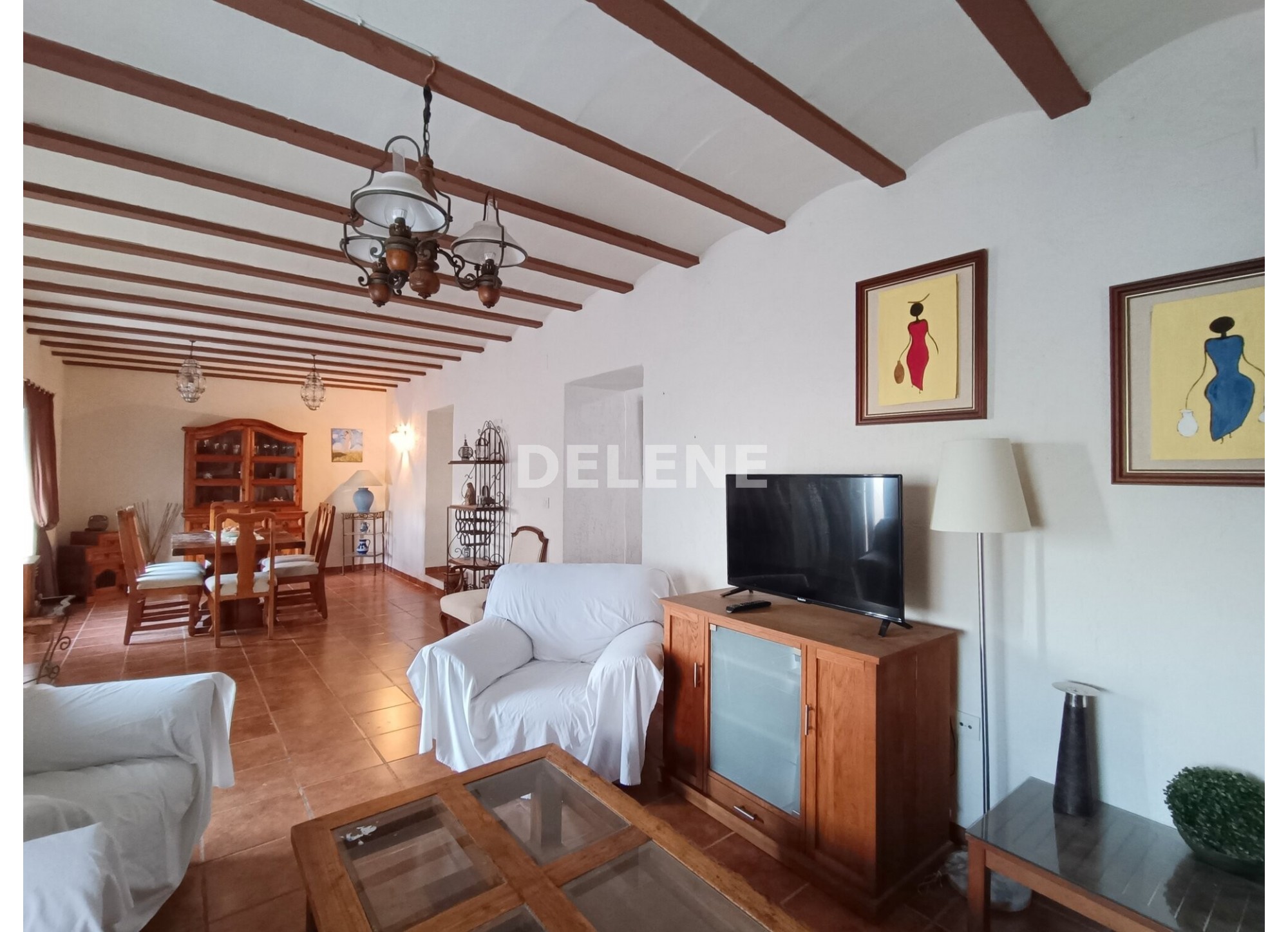 2859 CASA EN BARRIO PARTIDORES, ISSO