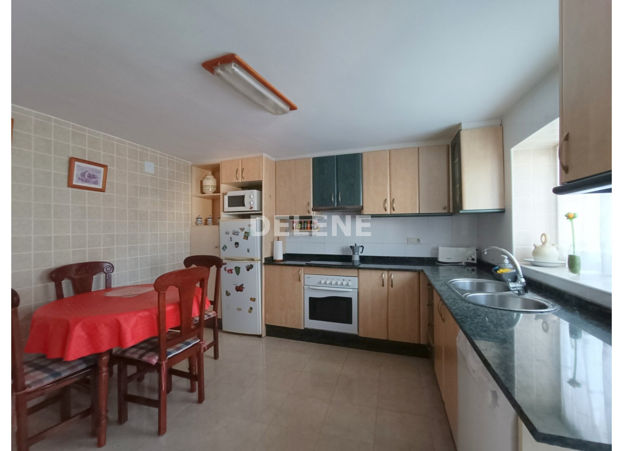 2859 CASA EN BARRIO PARTIDORES, ISSO